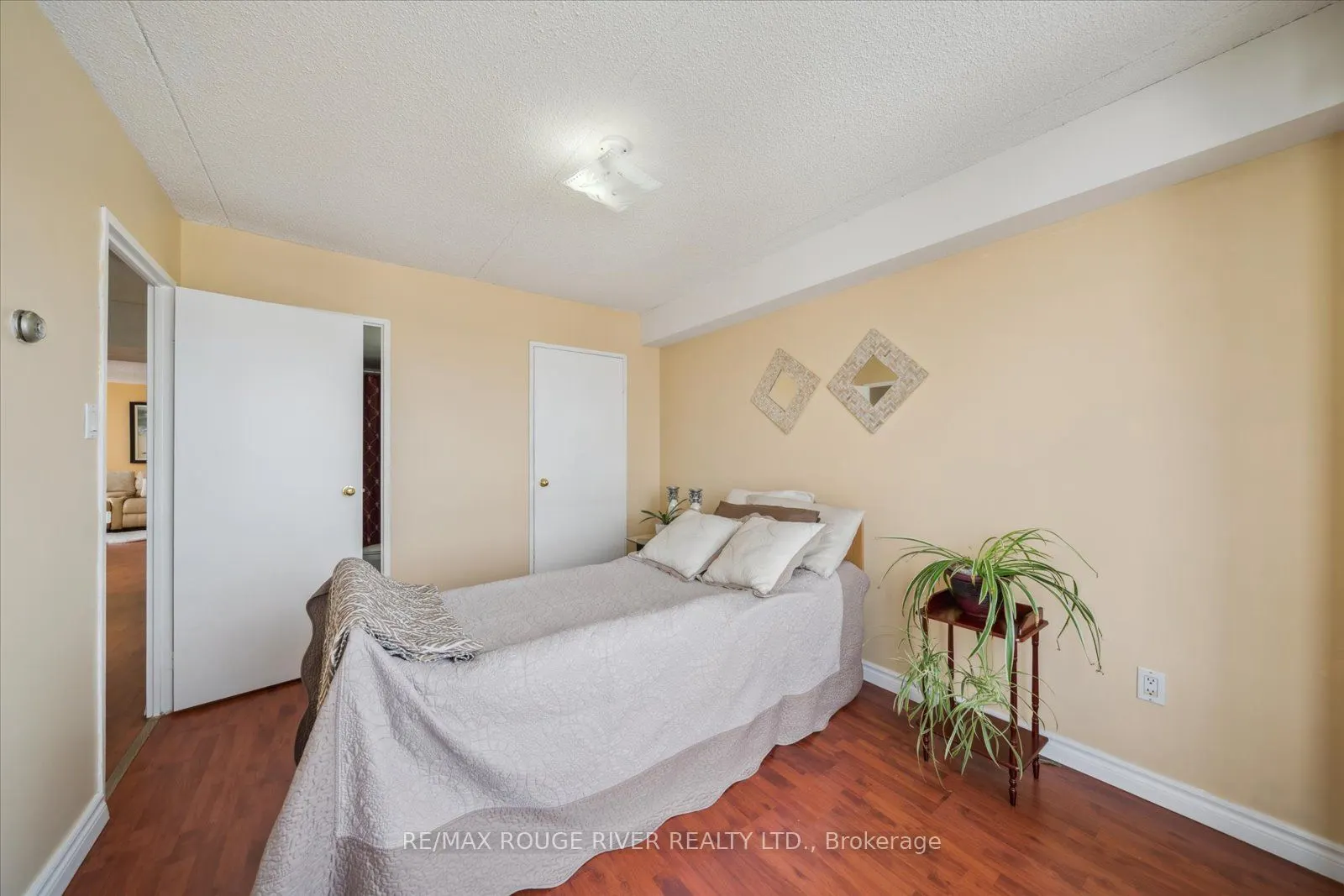 1535 Diefenbaker Court, #601
