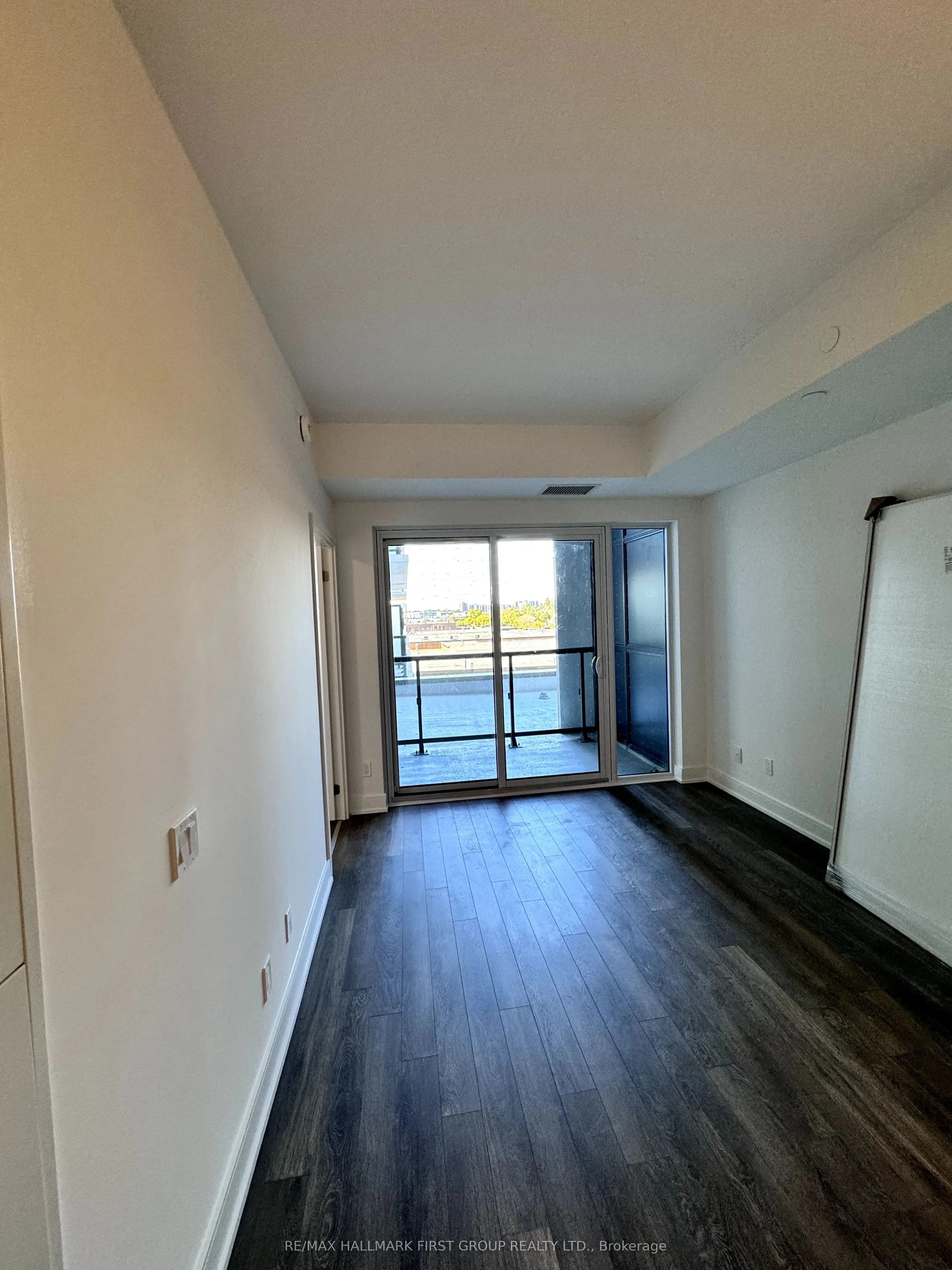 1350 Ellesmere Road, #301