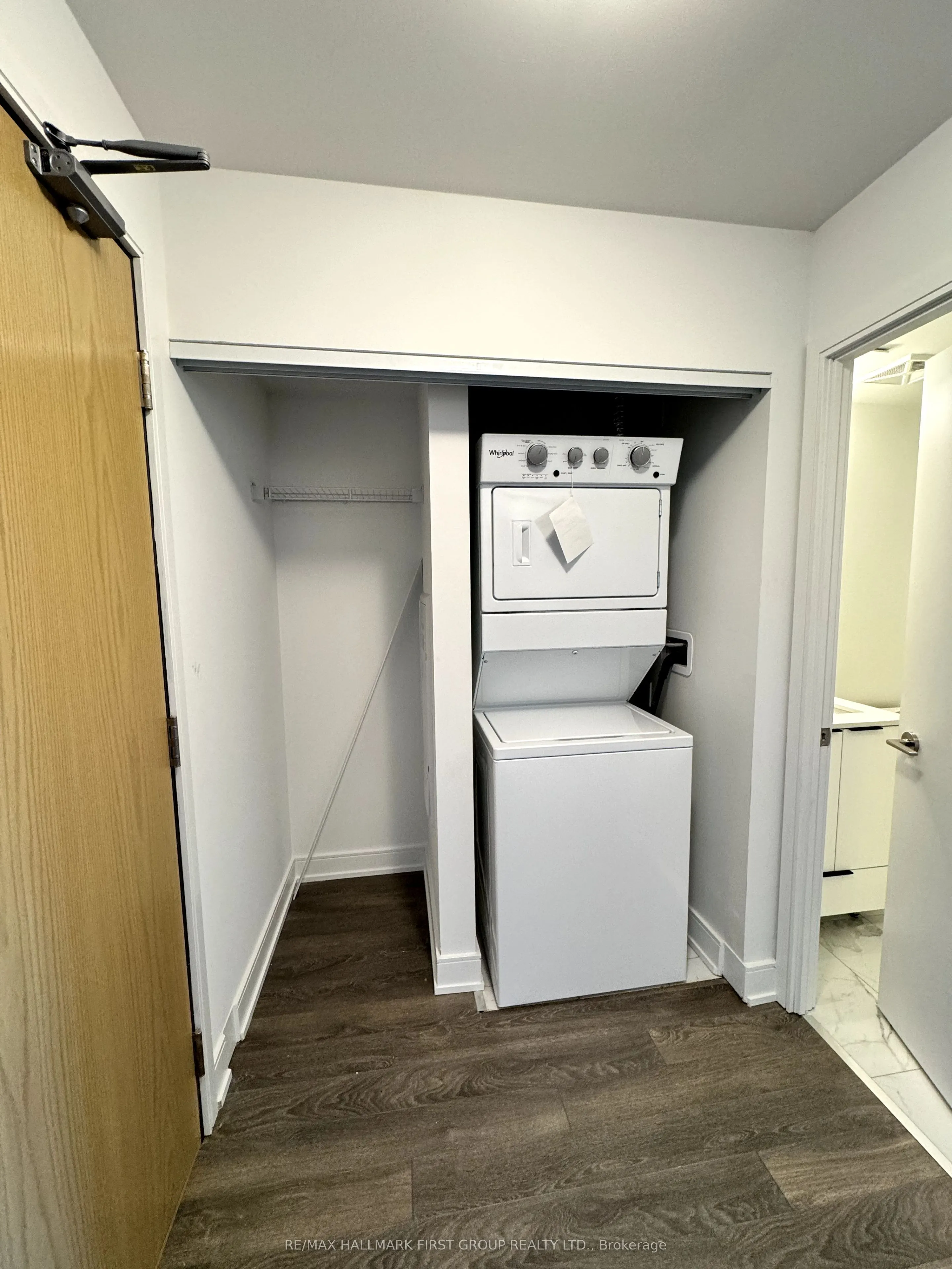 1350 Ellesmere Road, #301