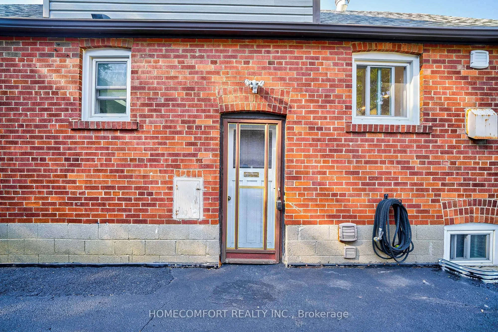 30 Balaclava Drive