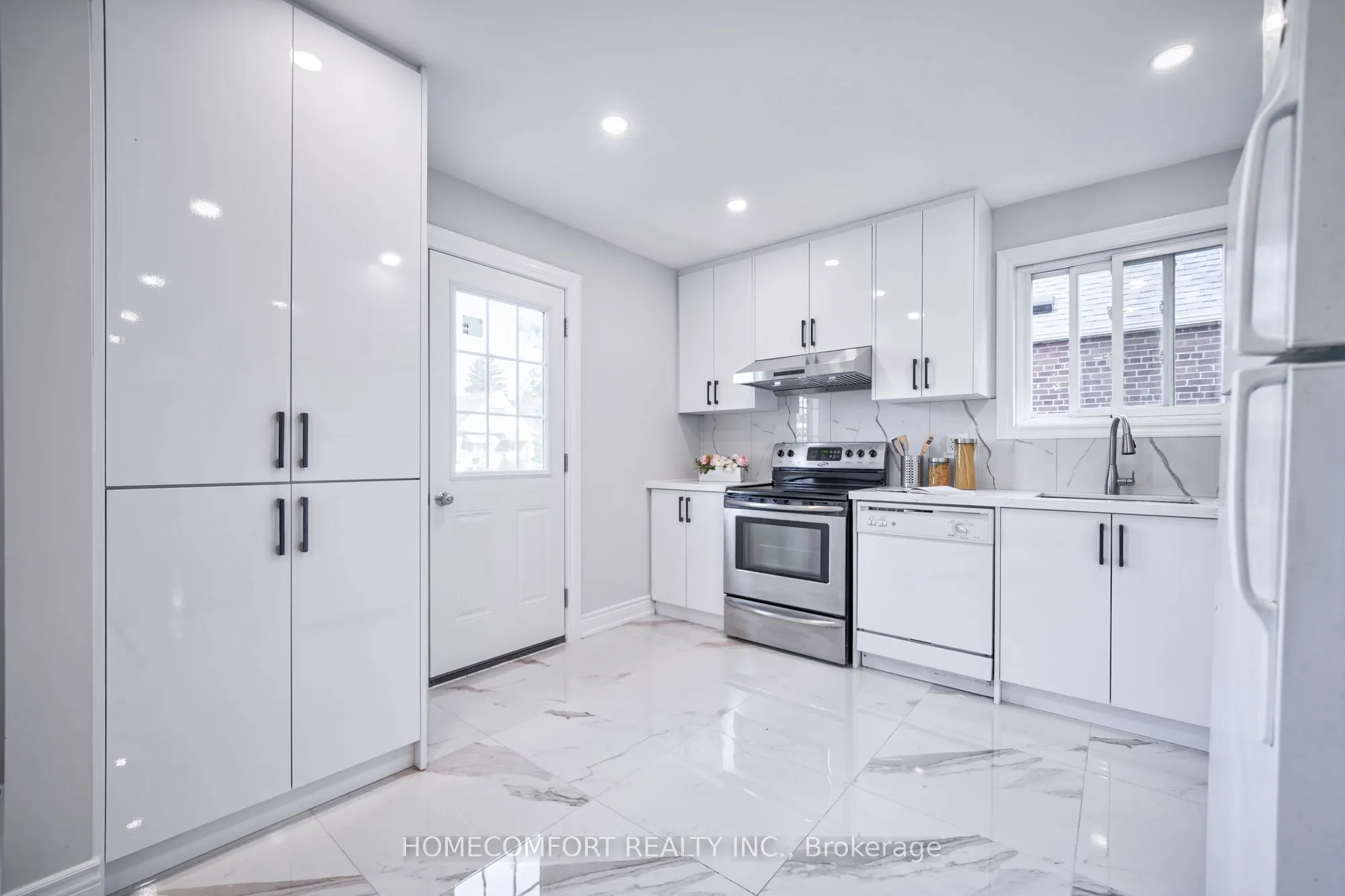 30 Balaclava Drive