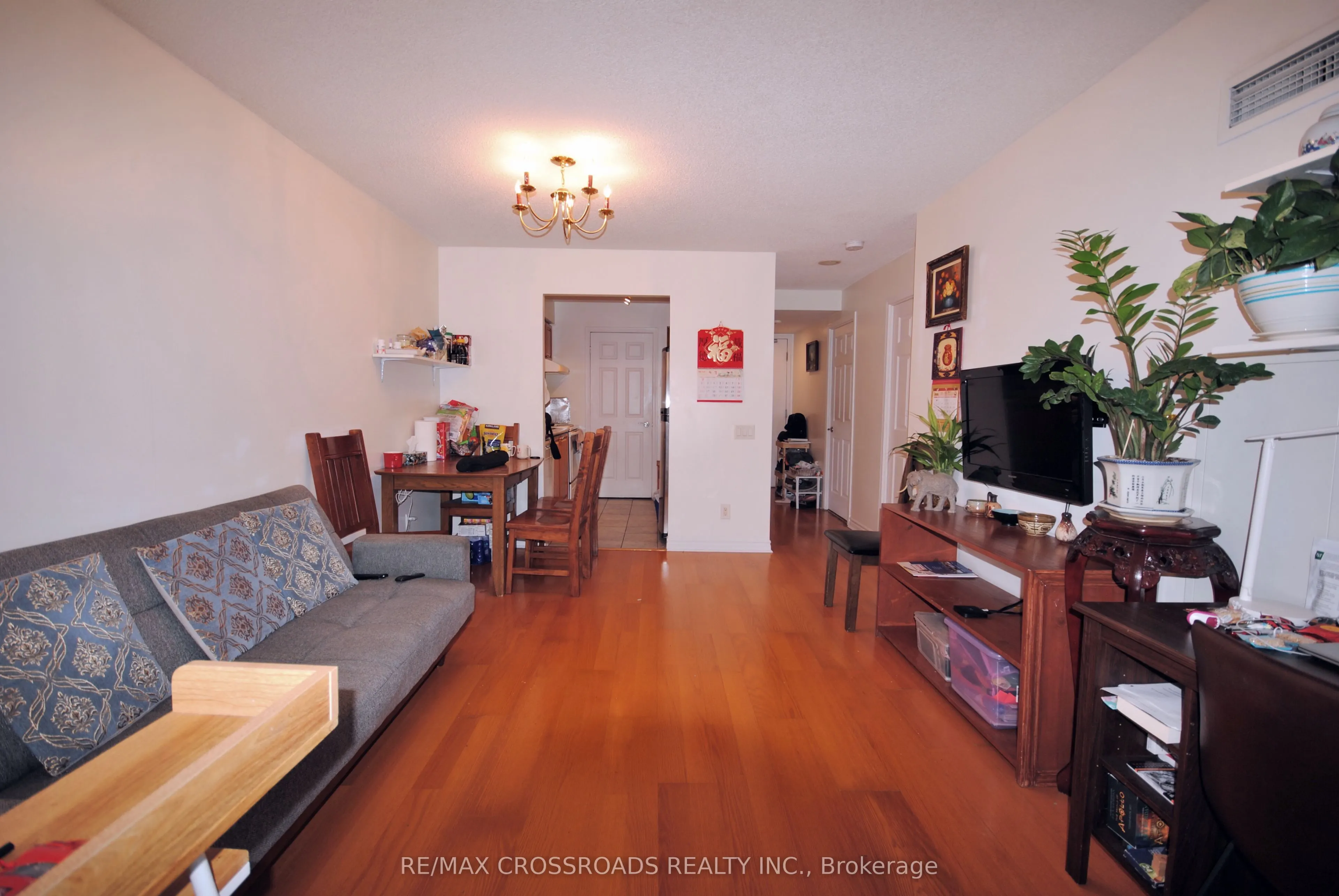 8 Mondeo Drive, #906