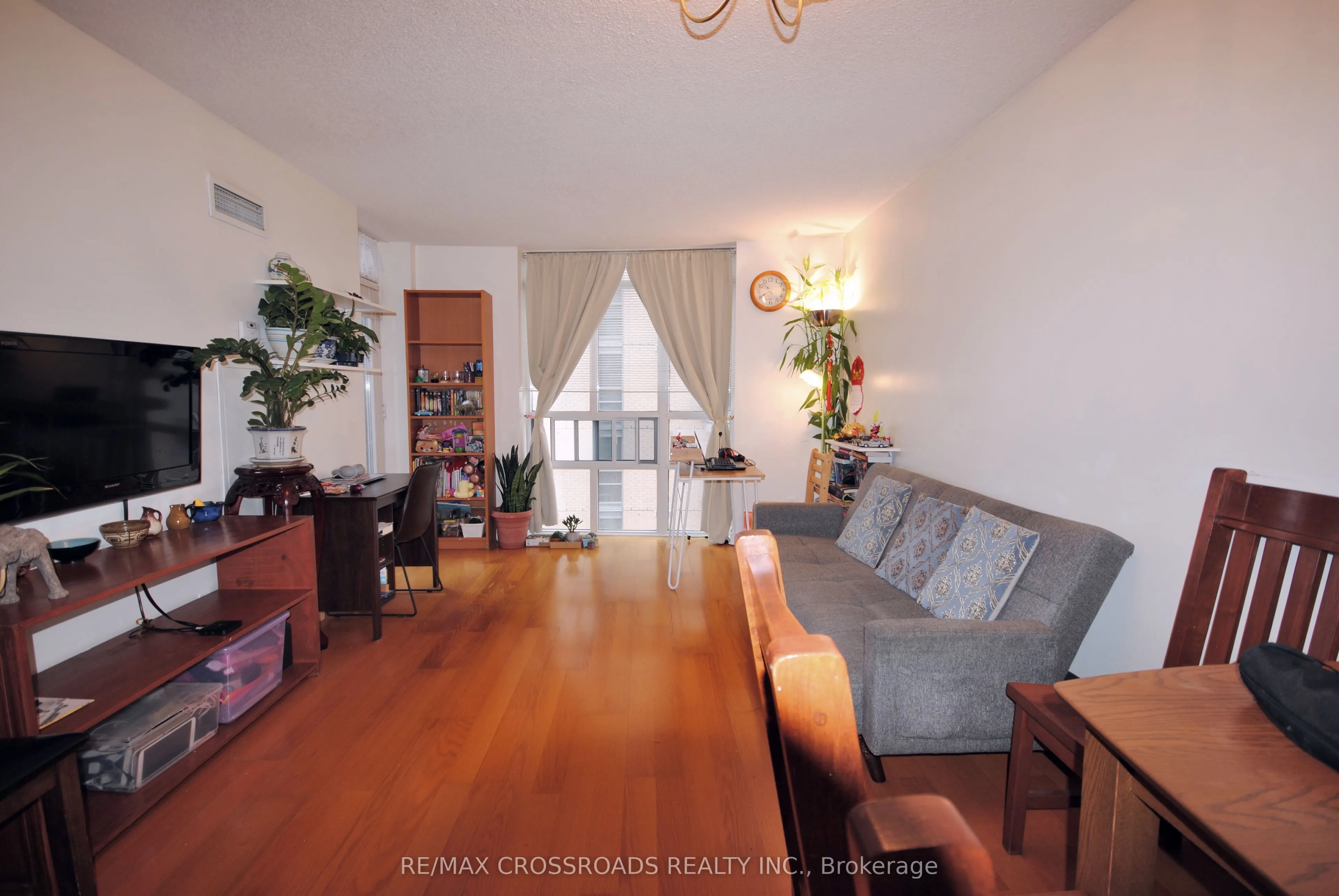 8 Mondeo Drive, #906