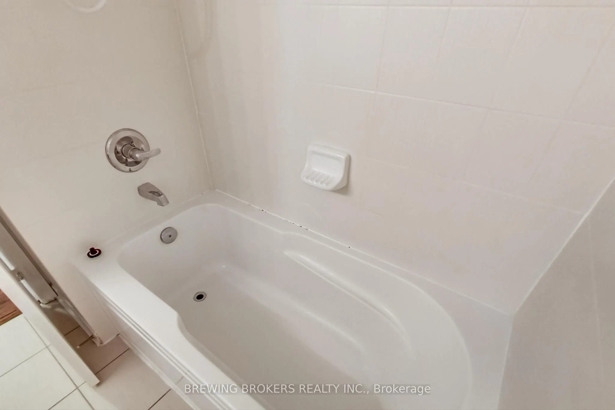 5 Eaton Park Lane, #7