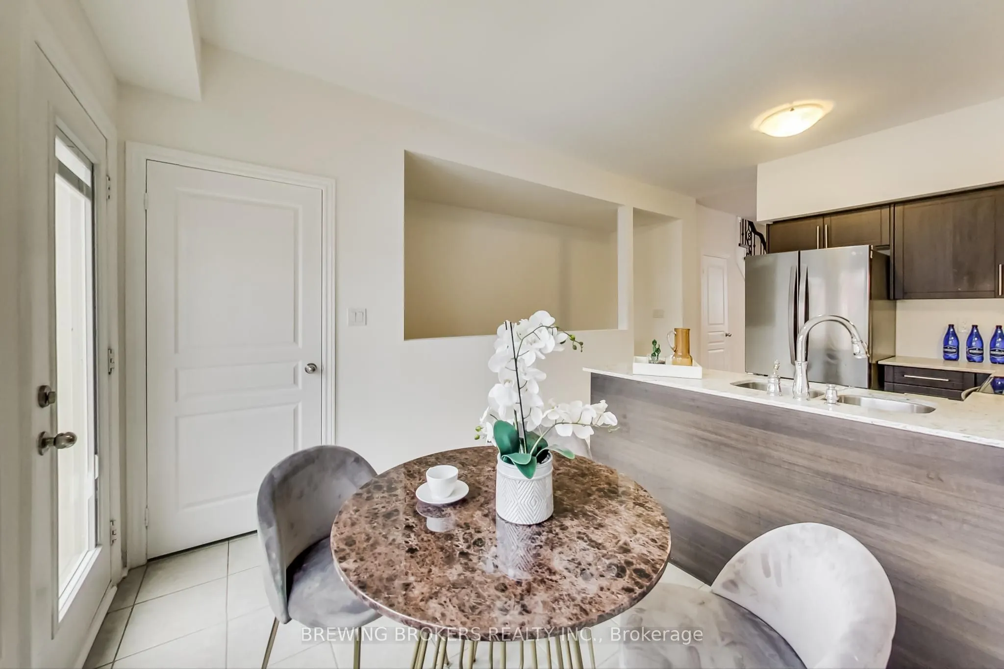 5 Eaton Park Lane, #7