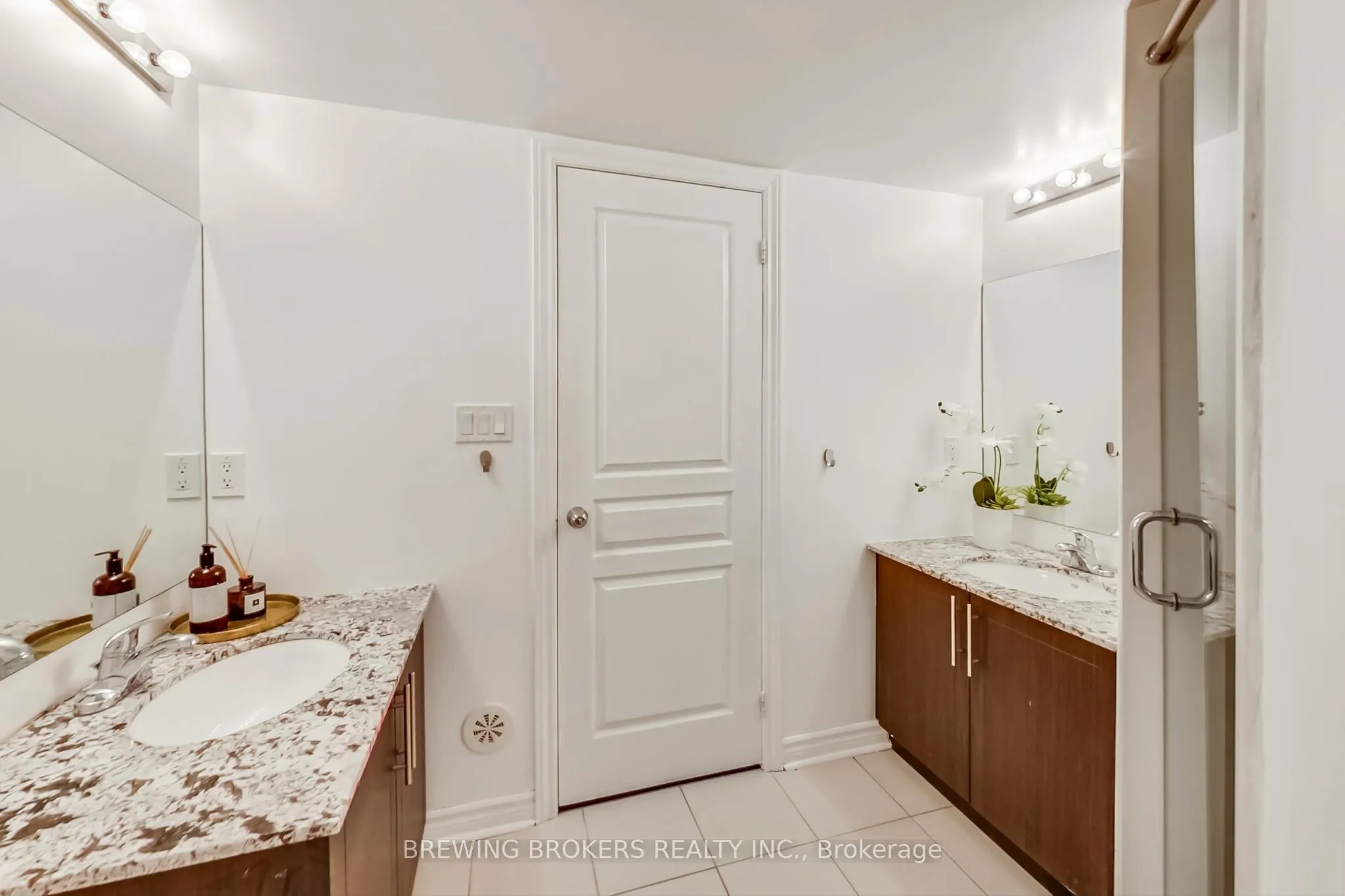 5 Eaton Park Lane, #7