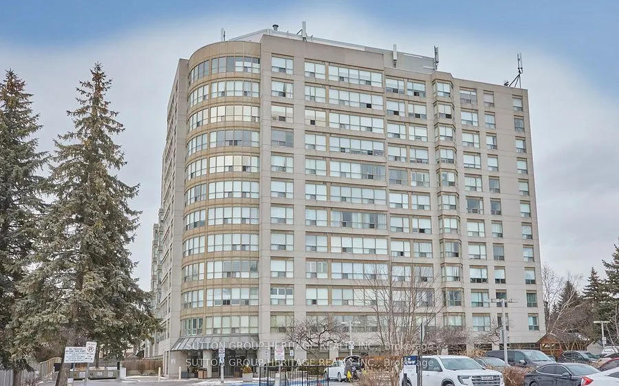 712 Rossland Road E, #401