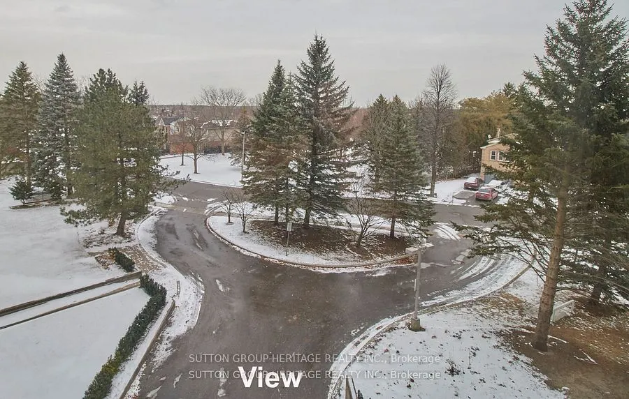 712 Rossland Road E, #401