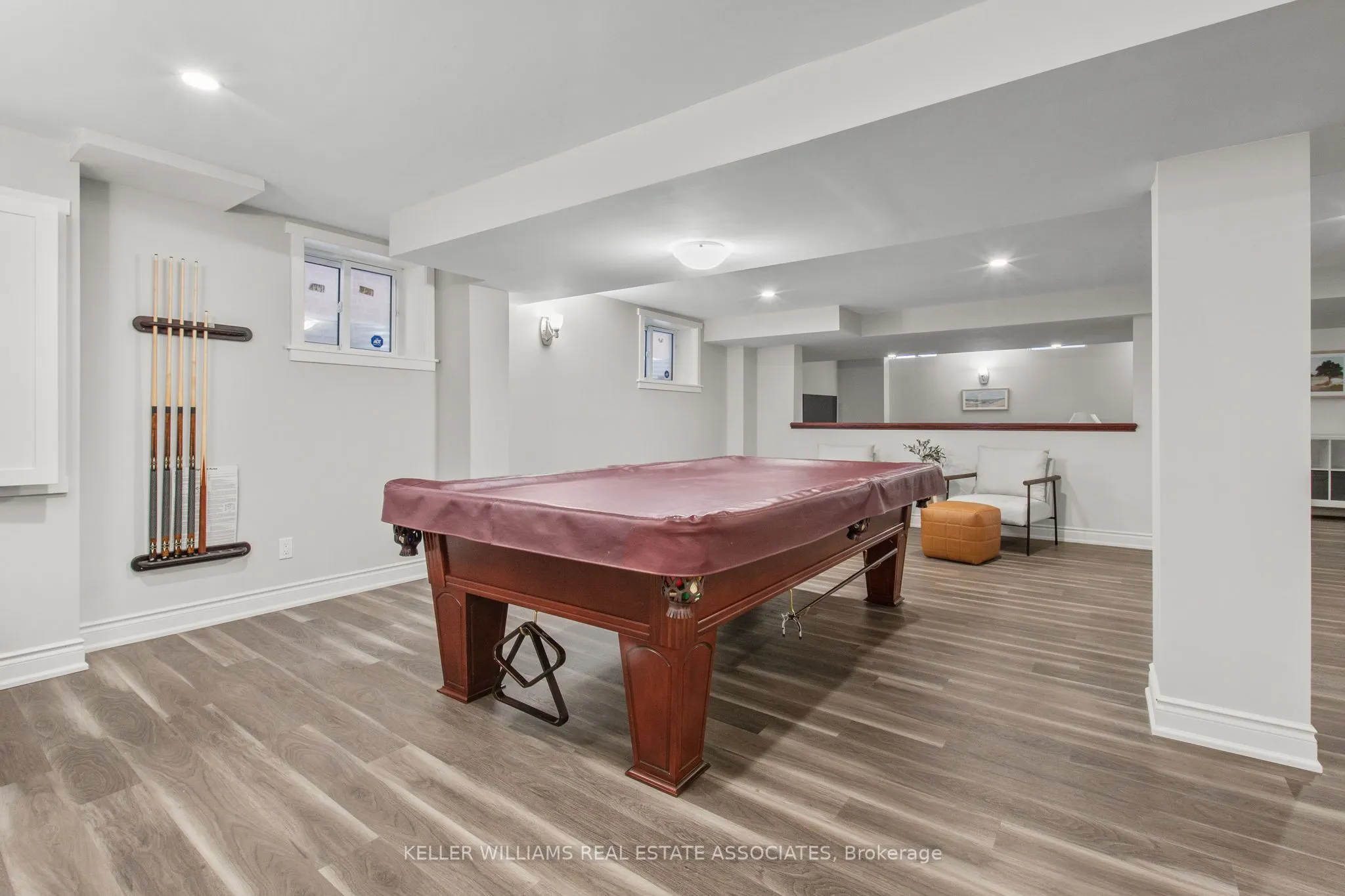10 Westacott Crescent