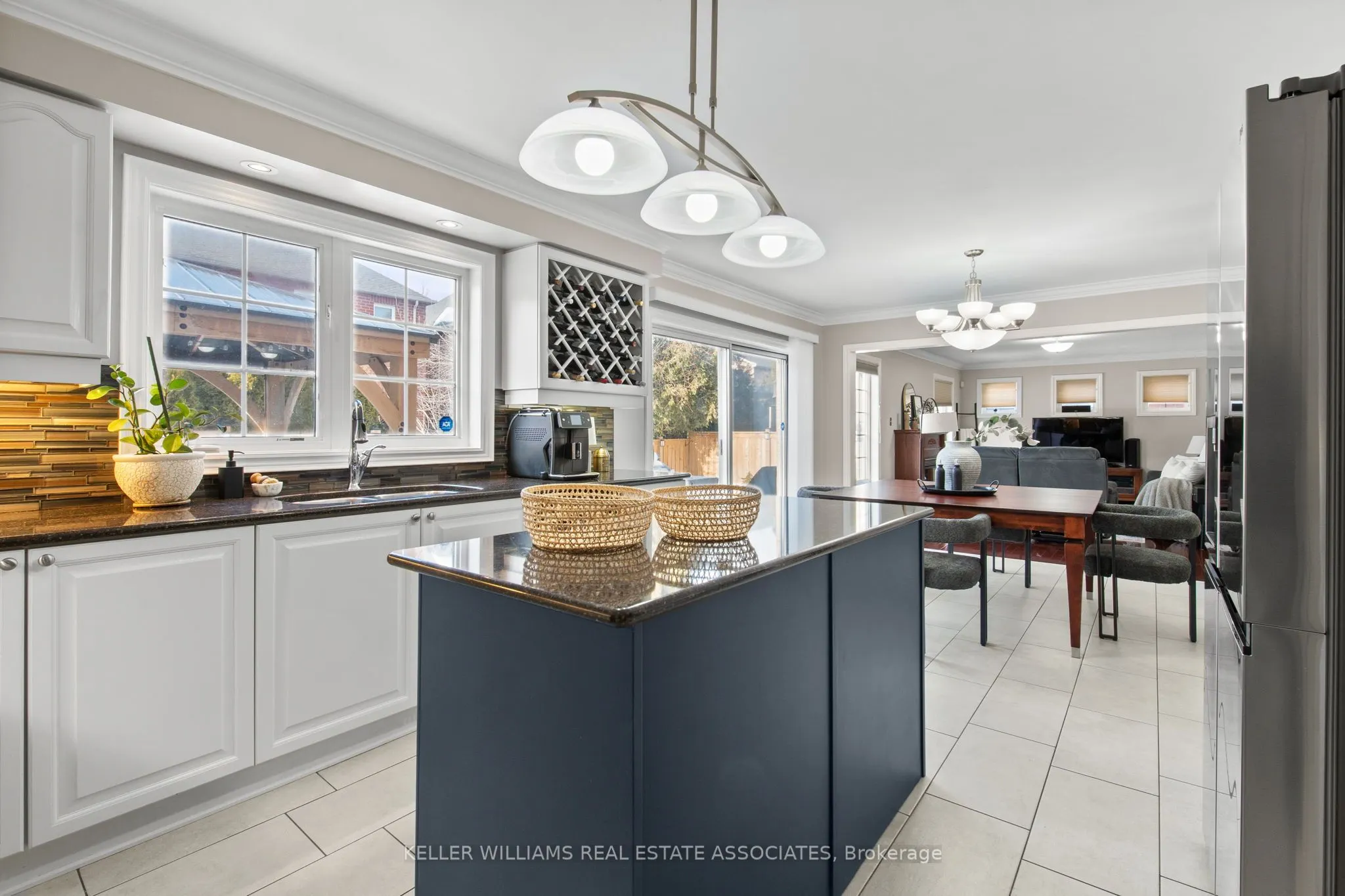 10 Westacott Crescent