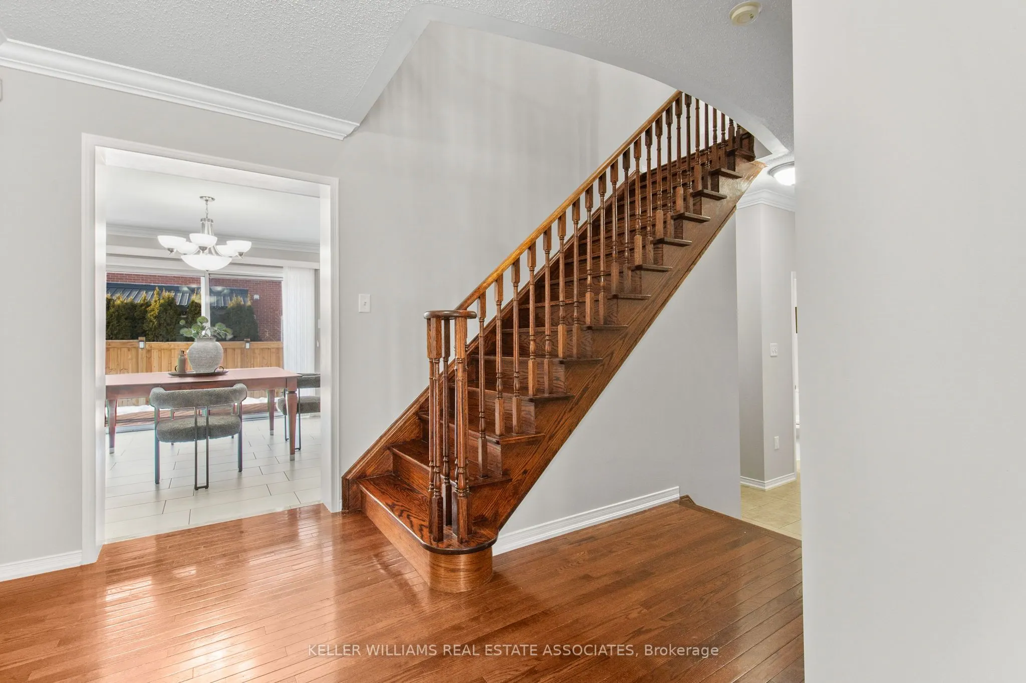 10 Westacott Crescent