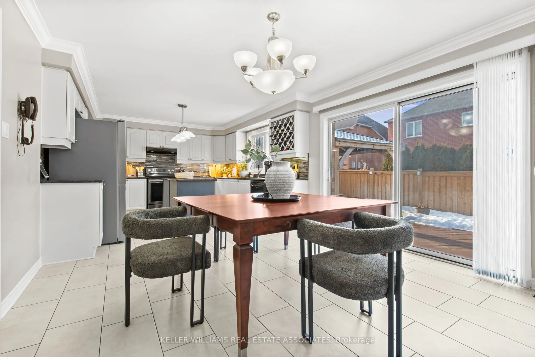 10 Westacott Crescent