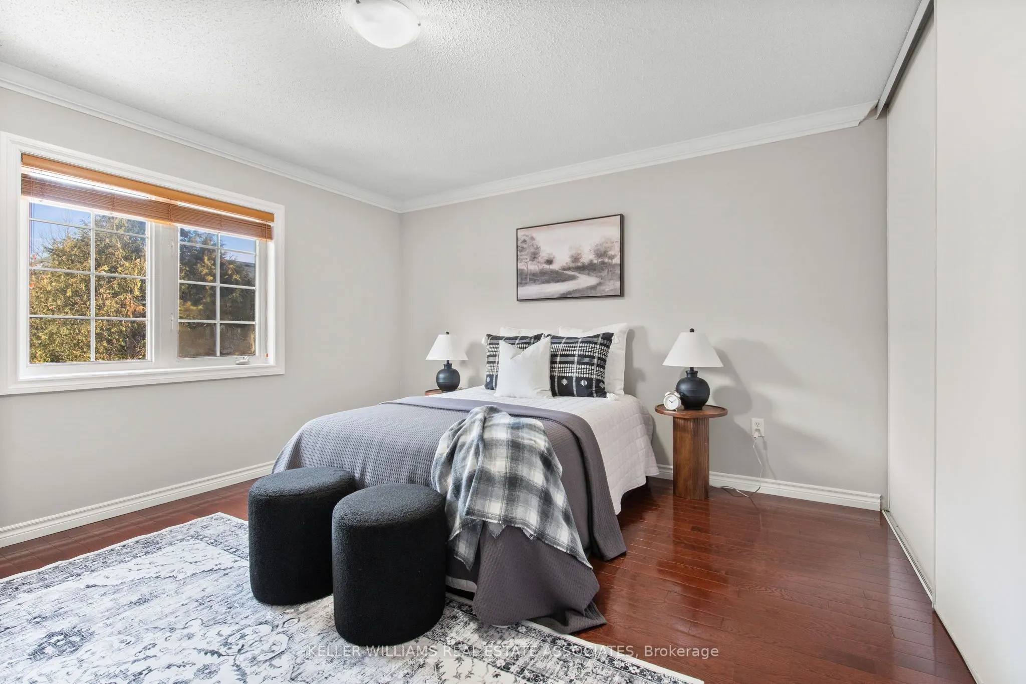 10 Westacott Crescent