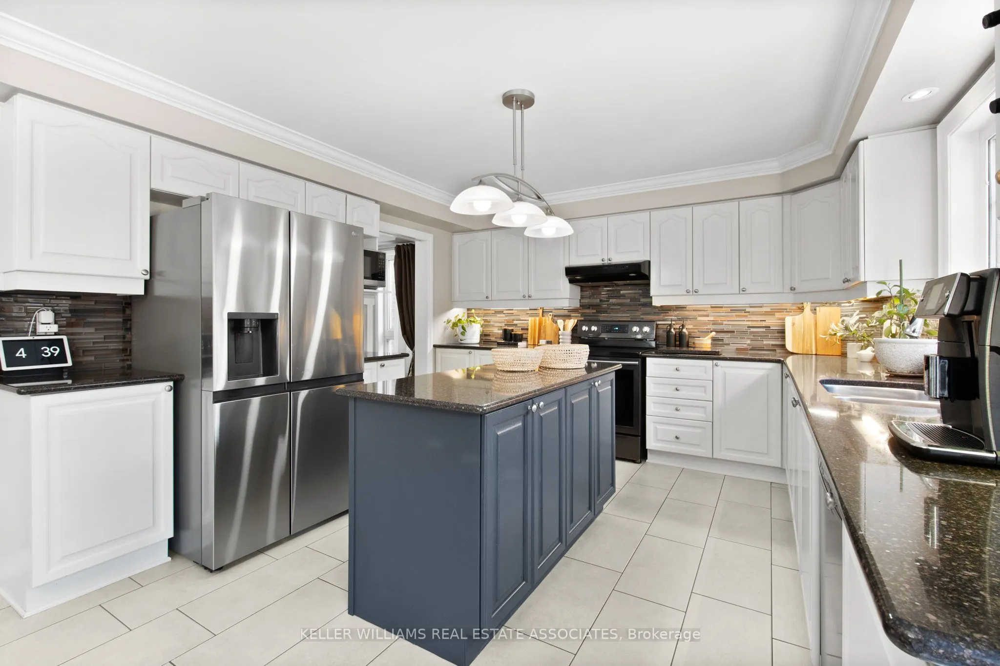 10 Westacott Crescent