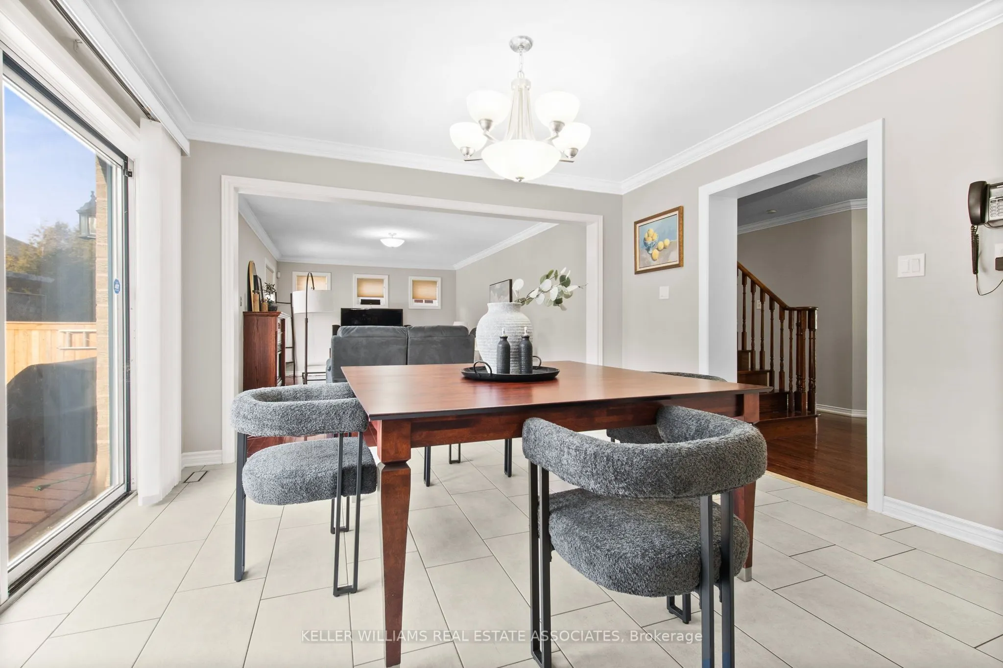 10 Westacott Crescent