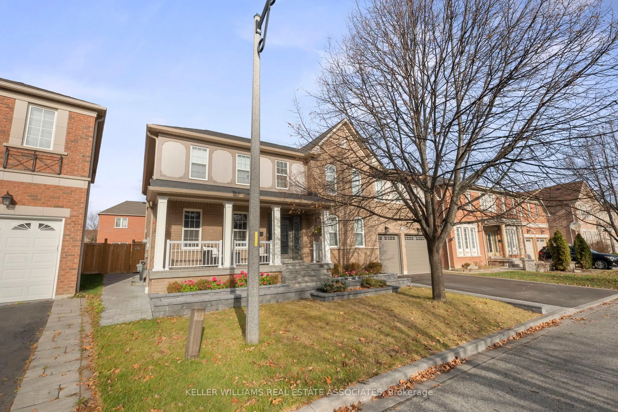 10 Westacott Crescent