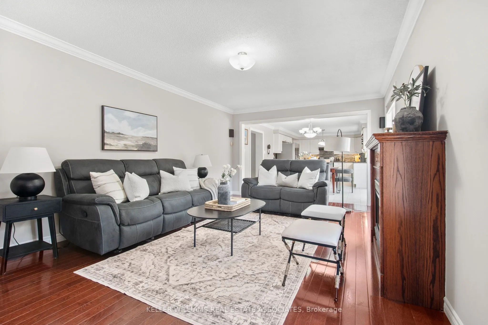 10 Westacott Crescent