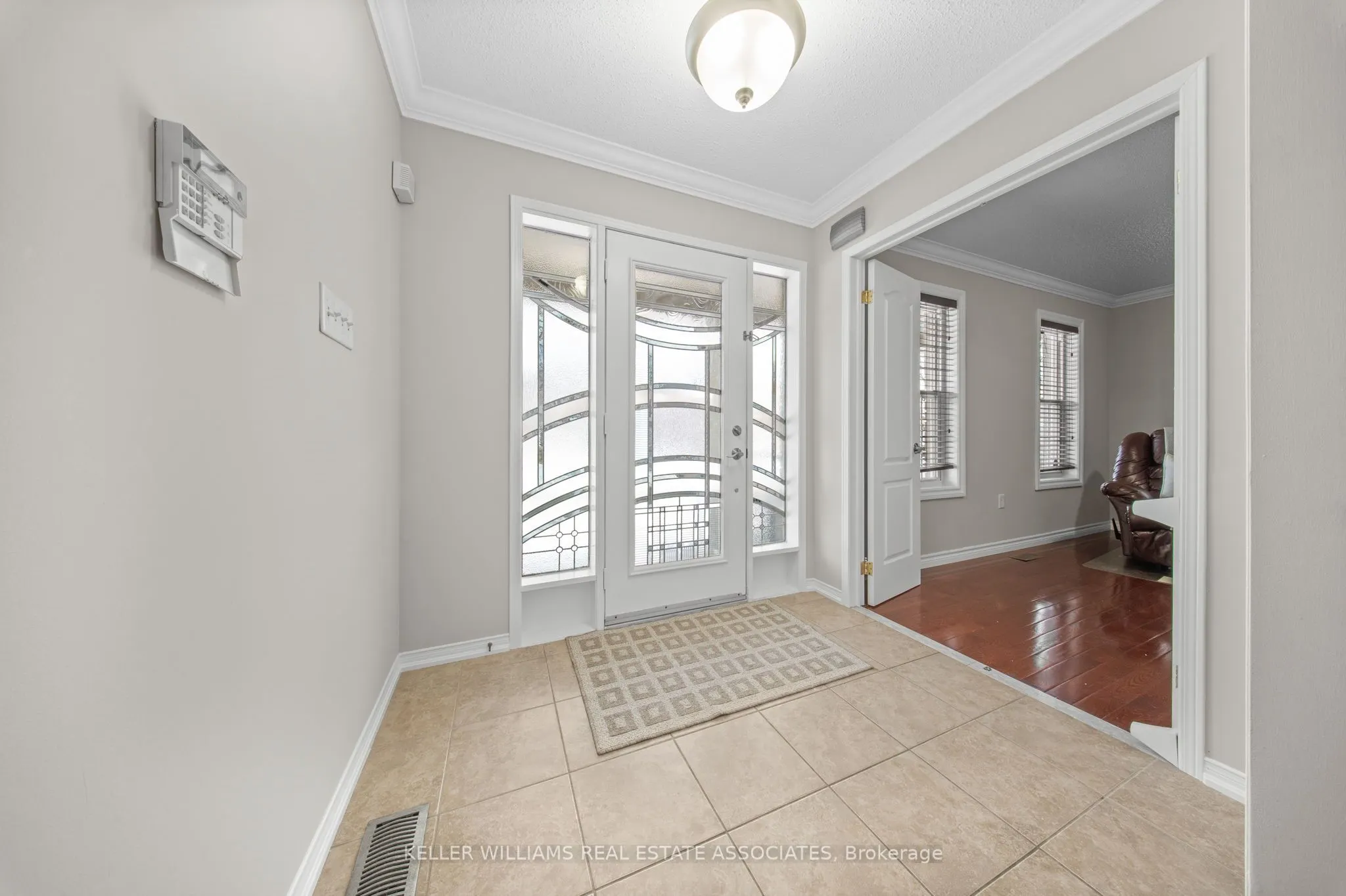 10 Westacott Crescent