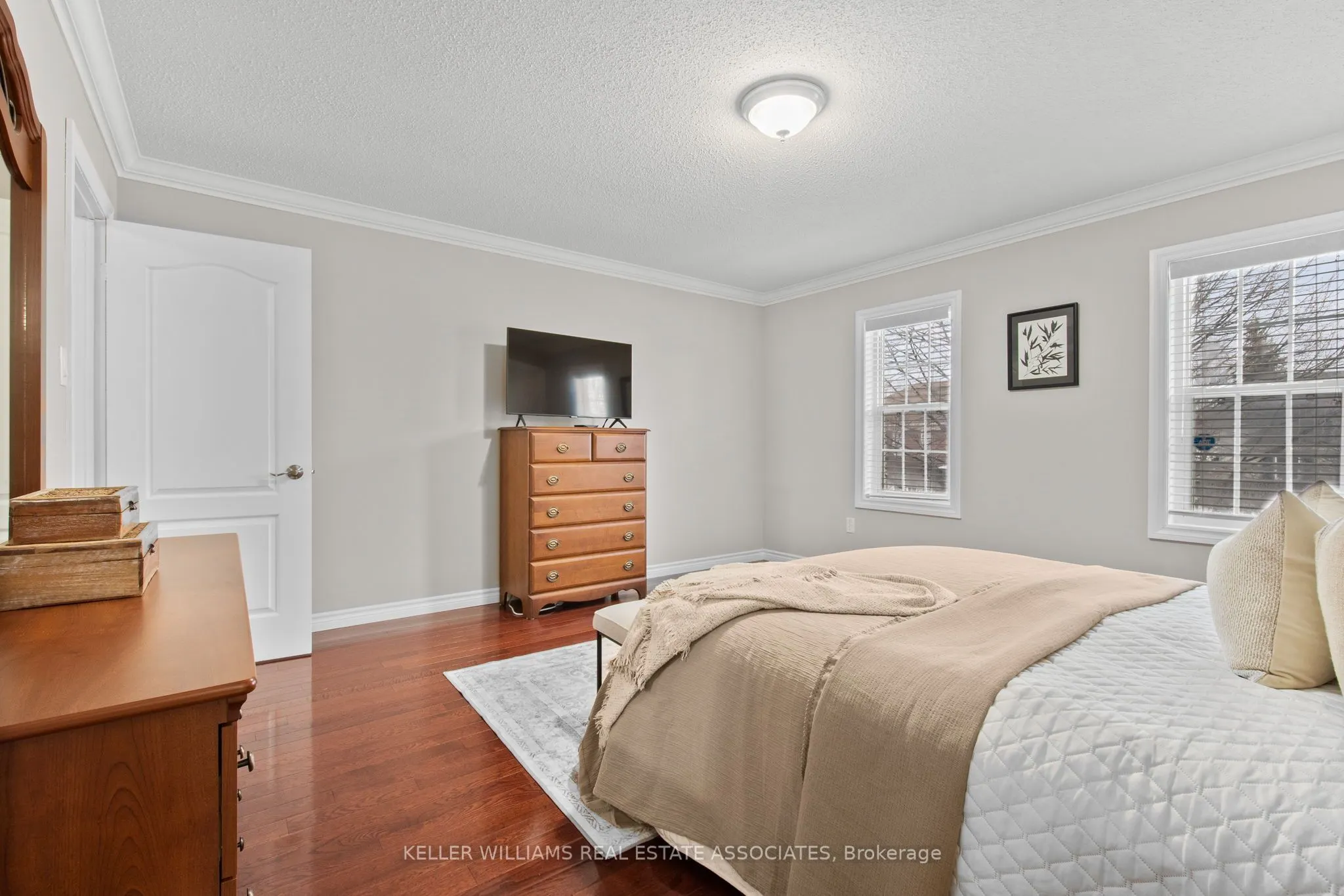 10 Westacott Crescent