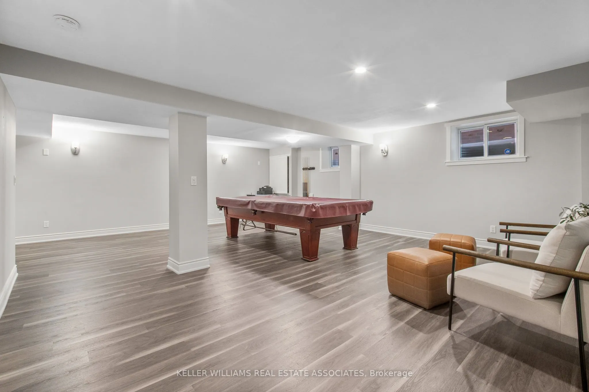 10 Westacott Crescent
