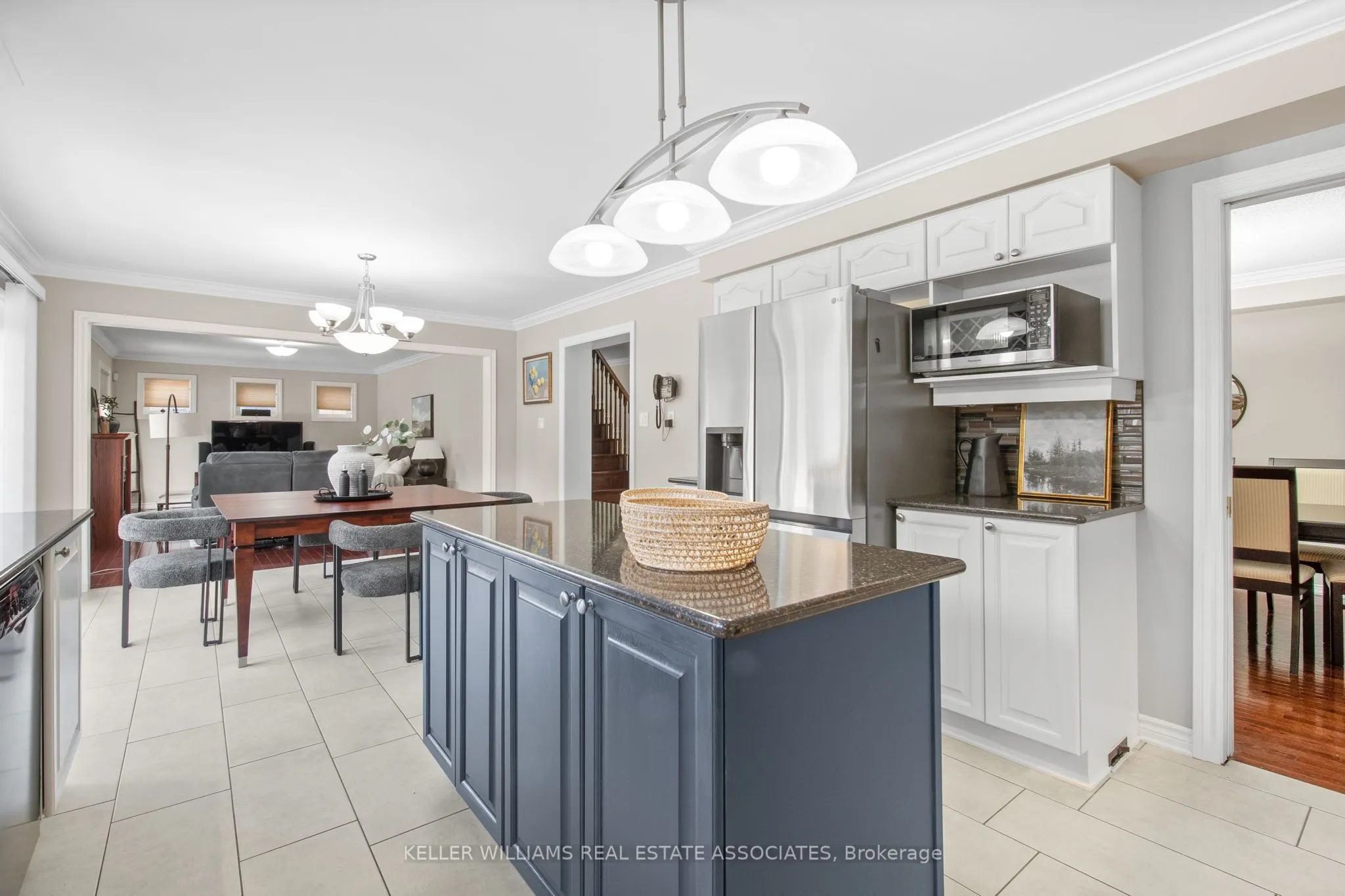 10 Westacott Crescent