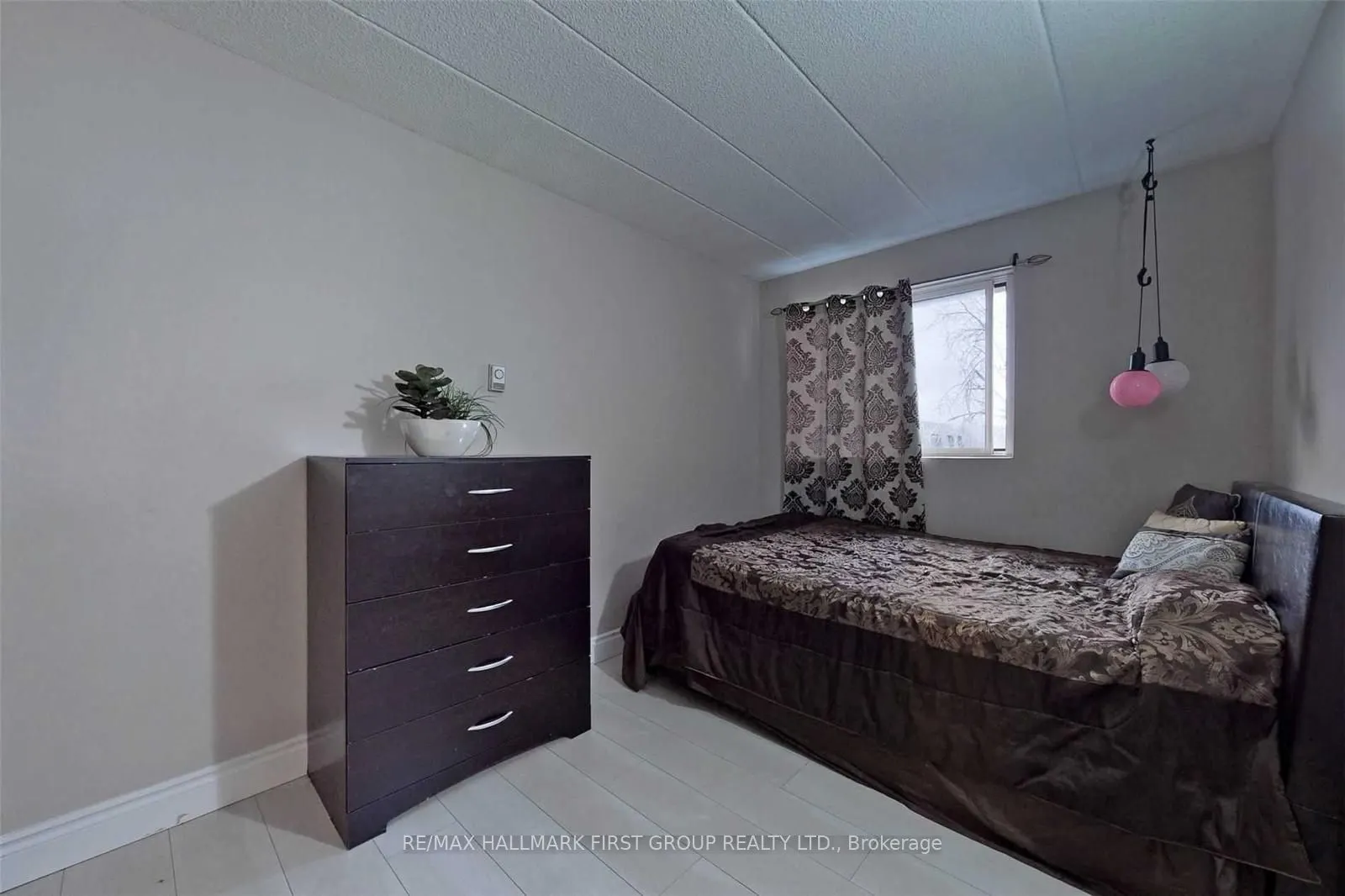 43 Taunton Road E, #43