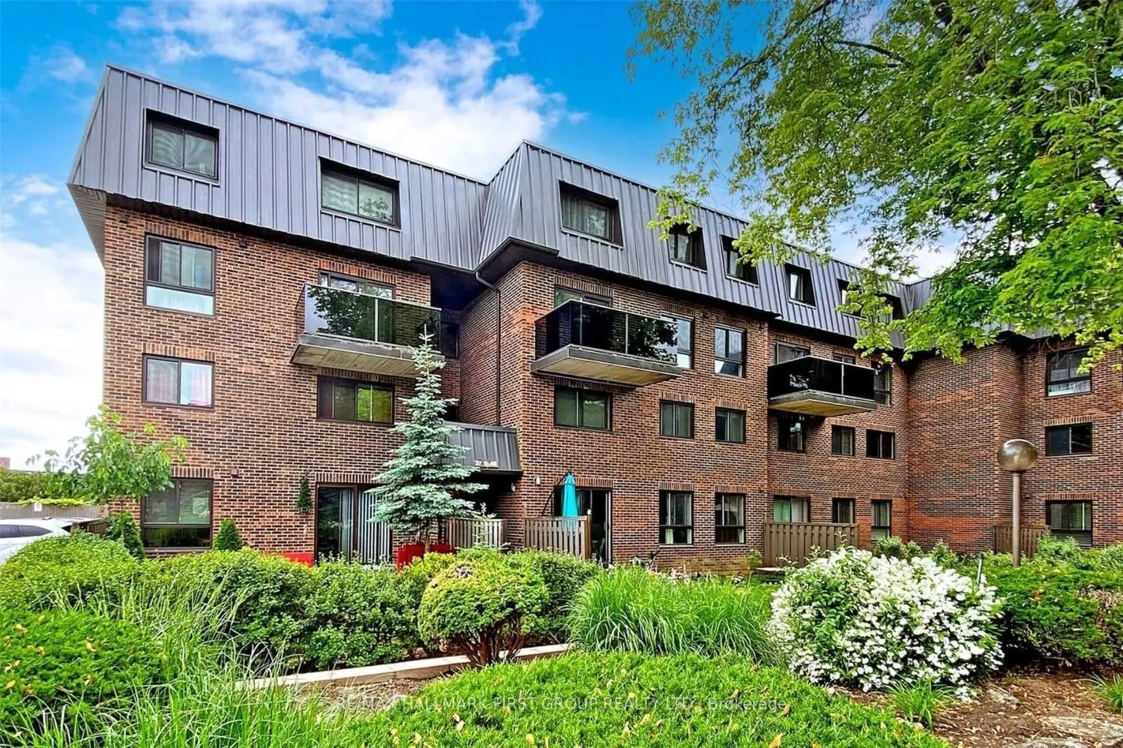 43 Taunton Road E, #43