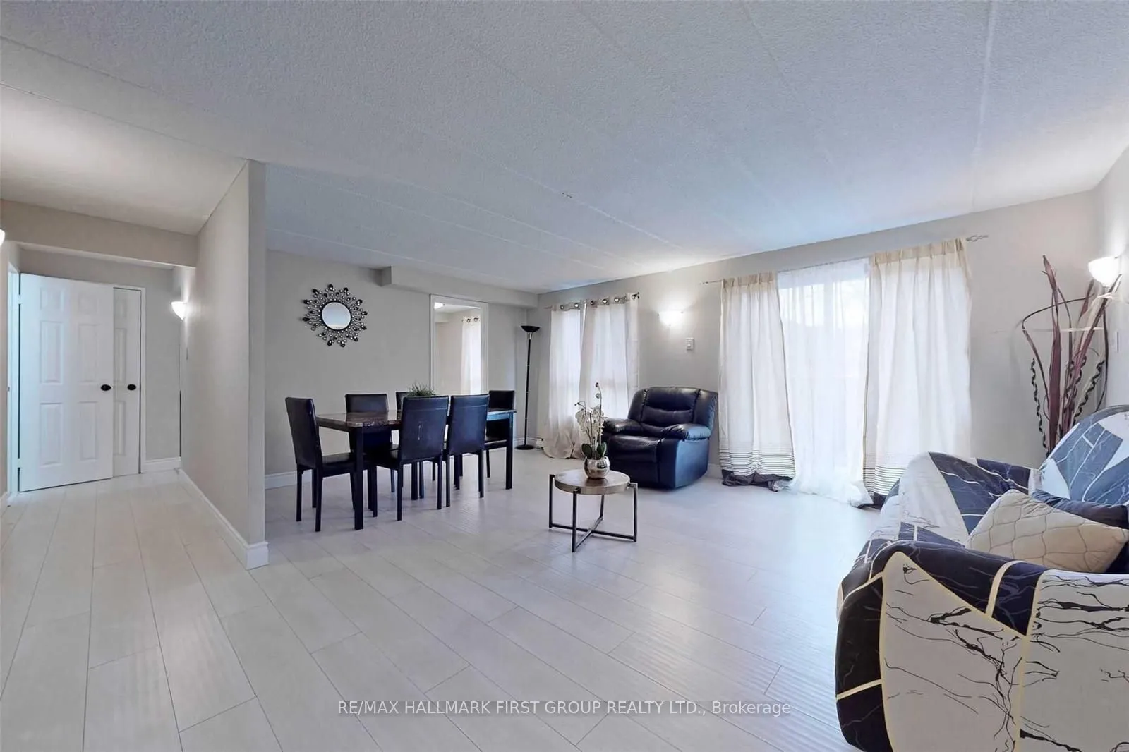 43 Taunton Road E, #43