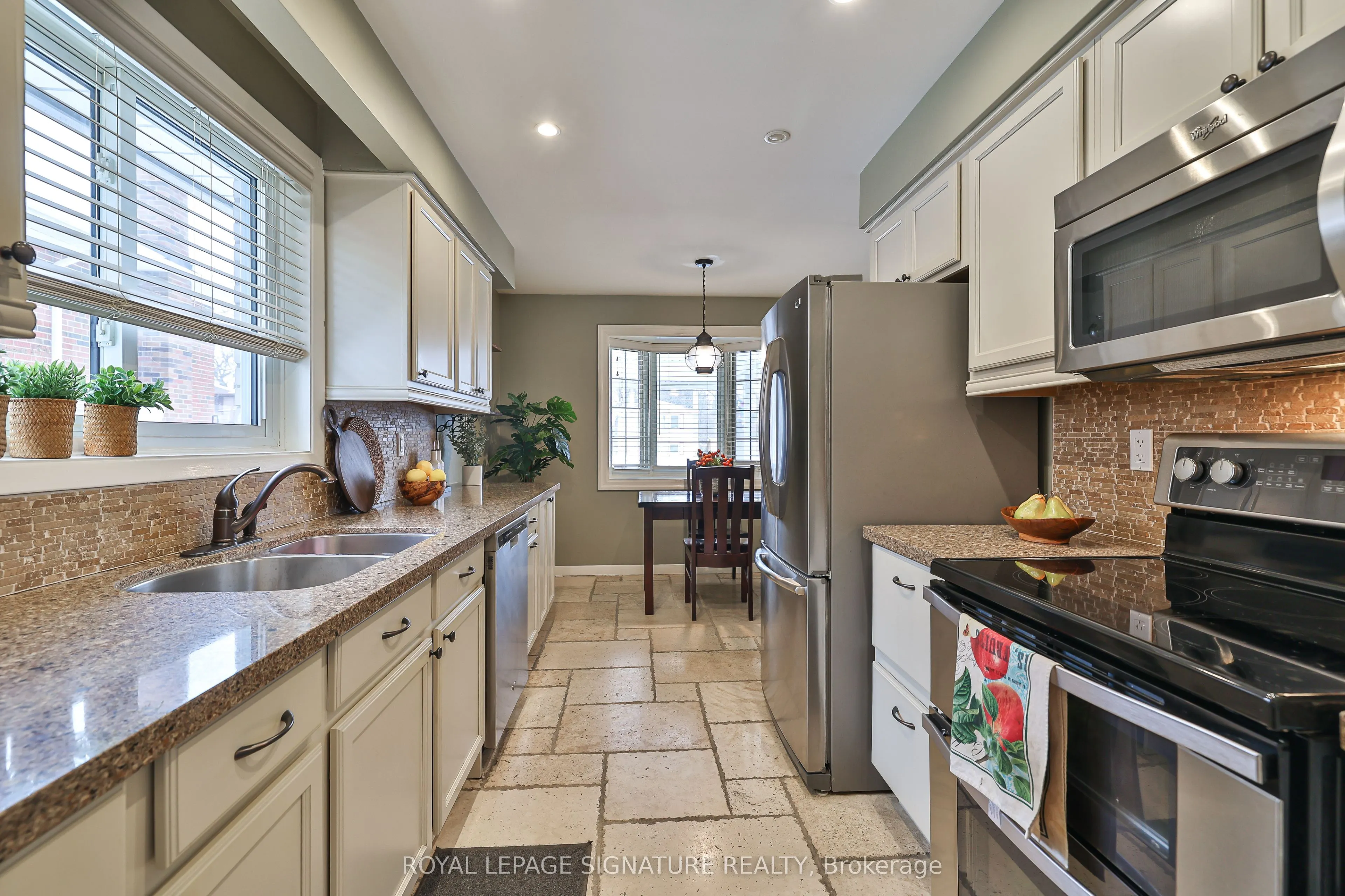 21 Griselda Crescent