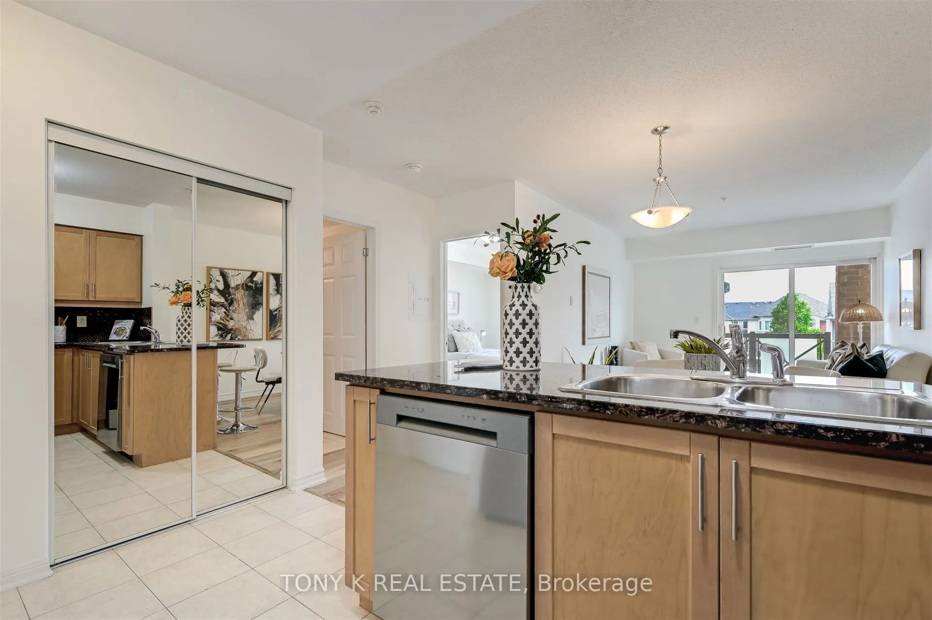 60 Mendelssohn Street, #302