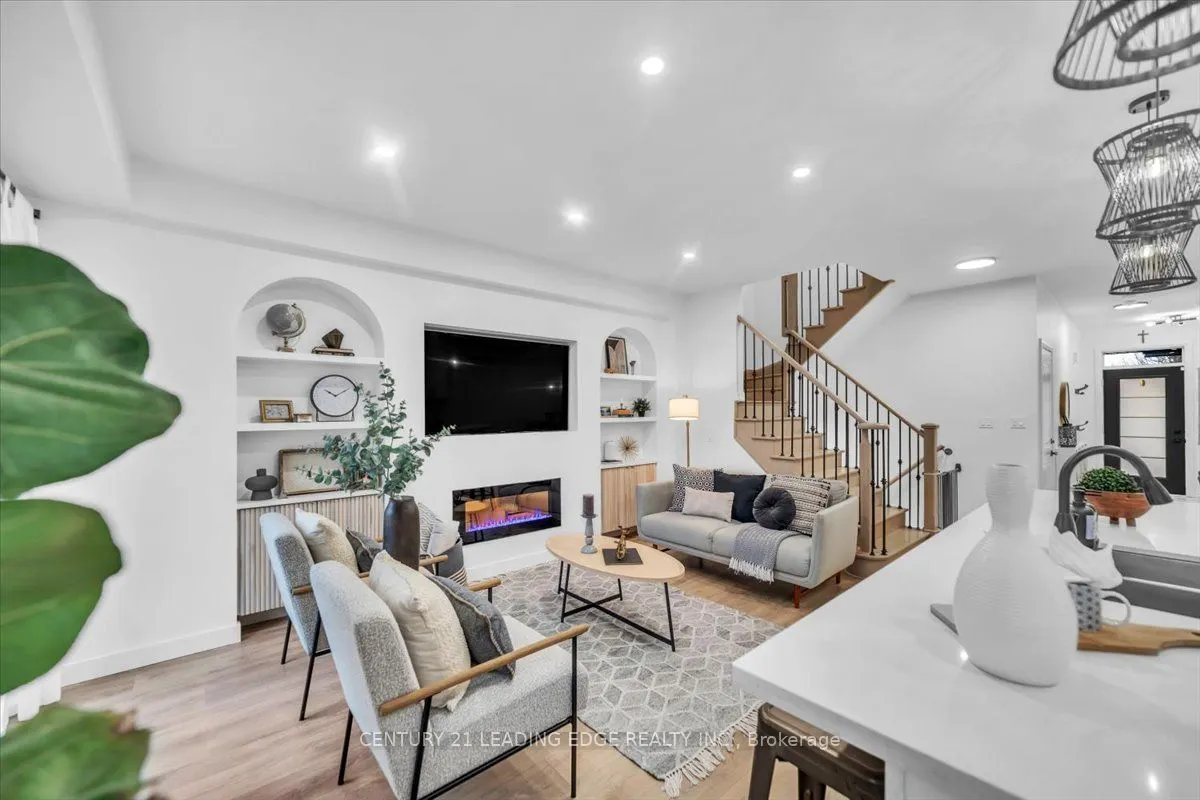 62 Longshore Way