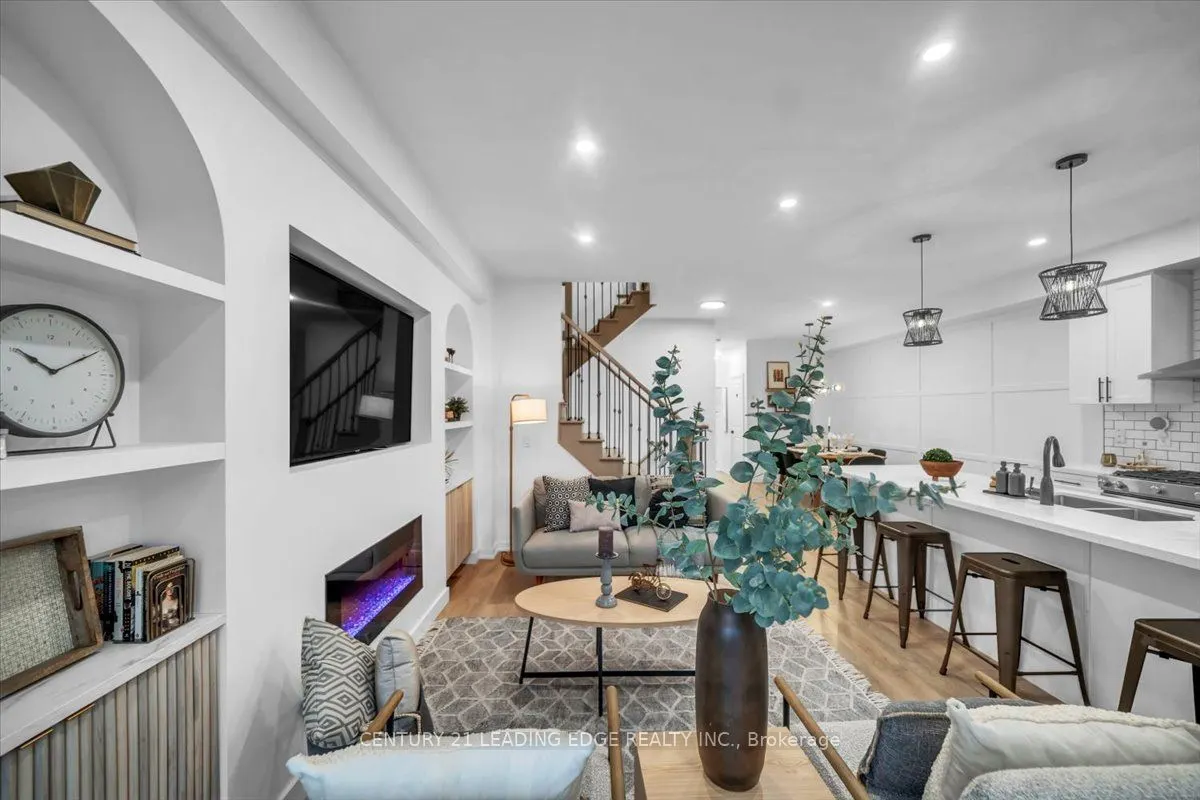 62 Longshore Way