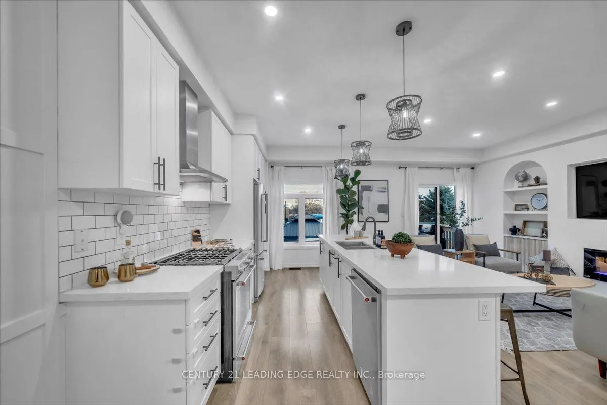62 Longshore Way