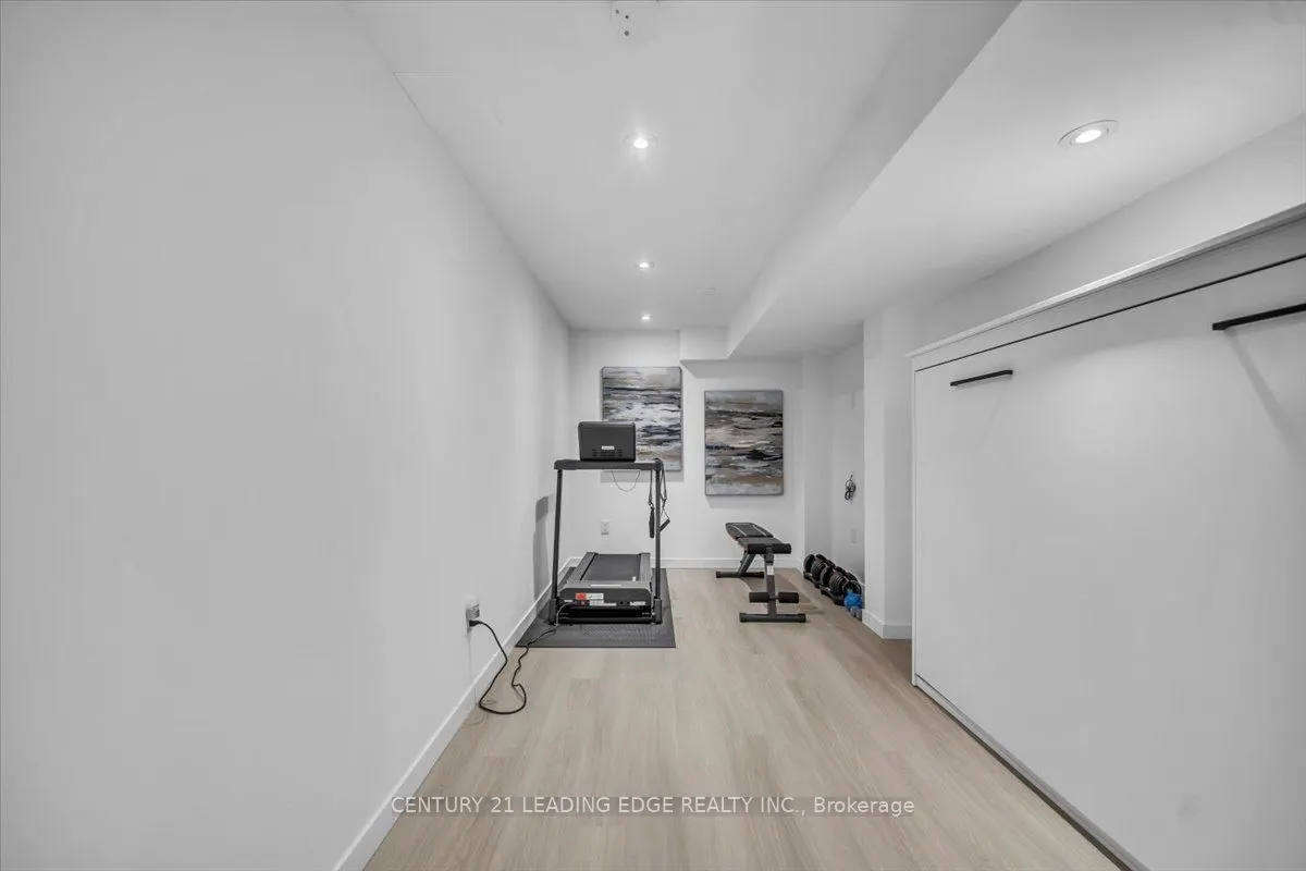 62 Longshore Way