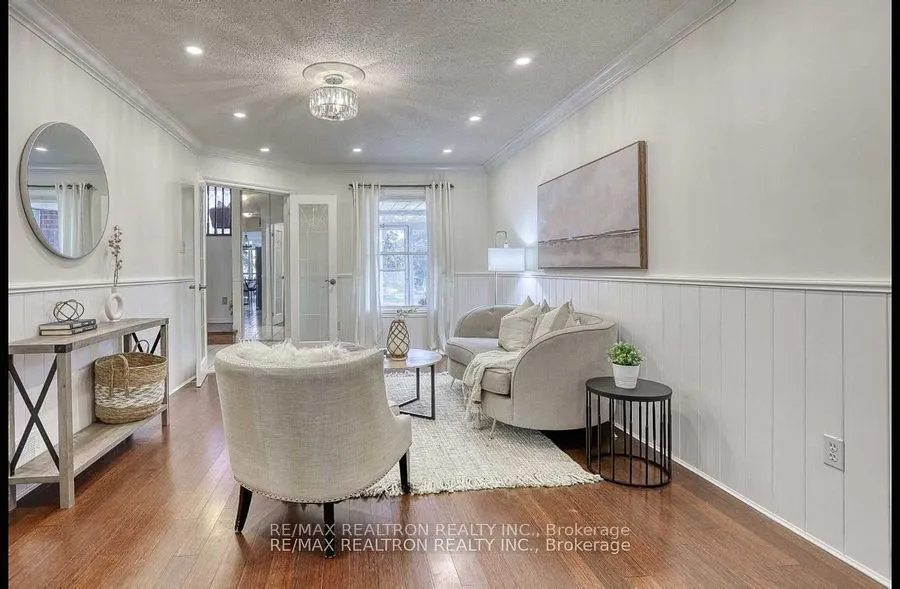 56 Deverill Crescent, #Upper