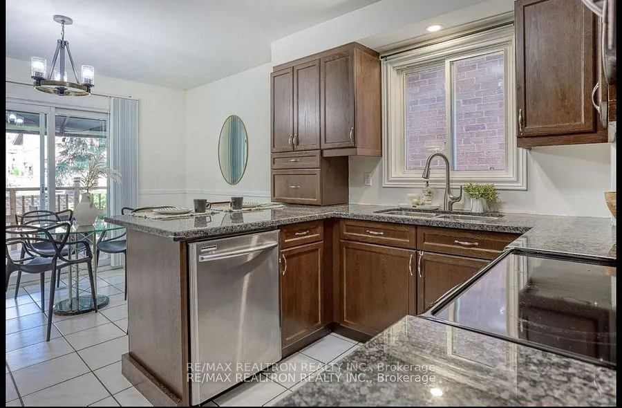 56 Deverill Crescent, #Upper
