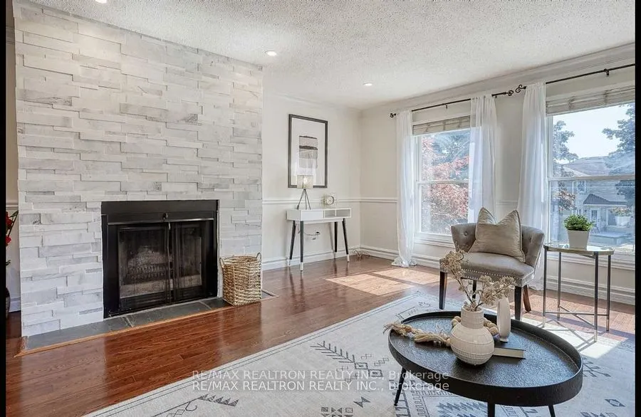 56 Deverill Crescent, #Upper