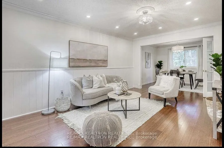 56 Deverill Crescent, #Upper