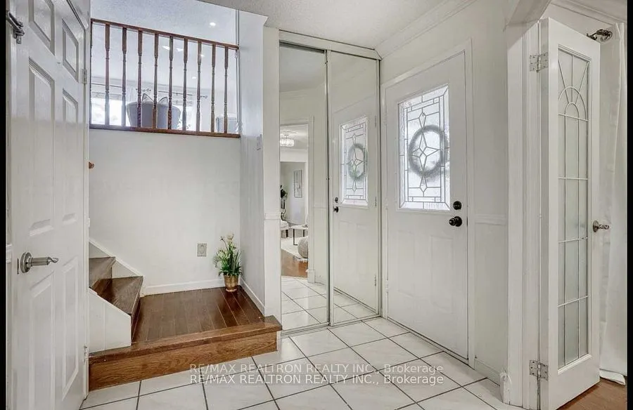 56 Deverill Crescent, #Upper
