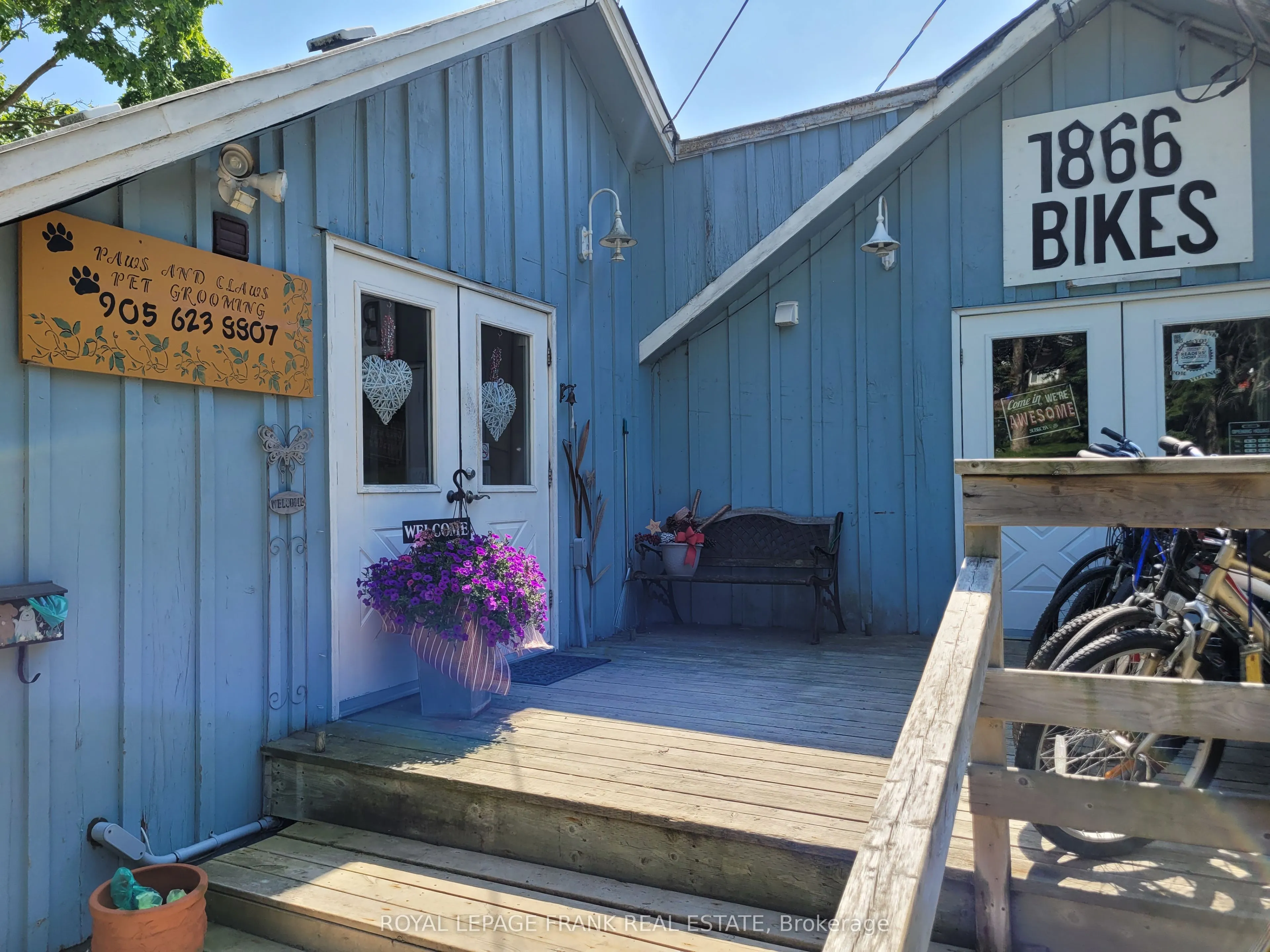 116 King Street W