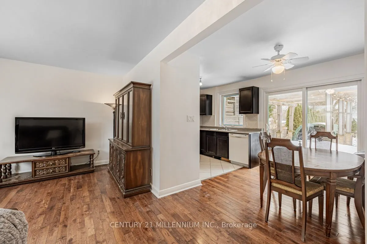 15 Benary Crescent
