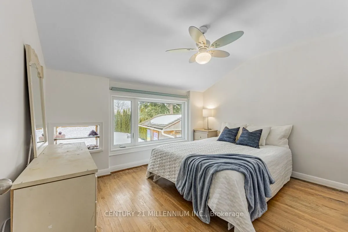 15 Benary Crescent