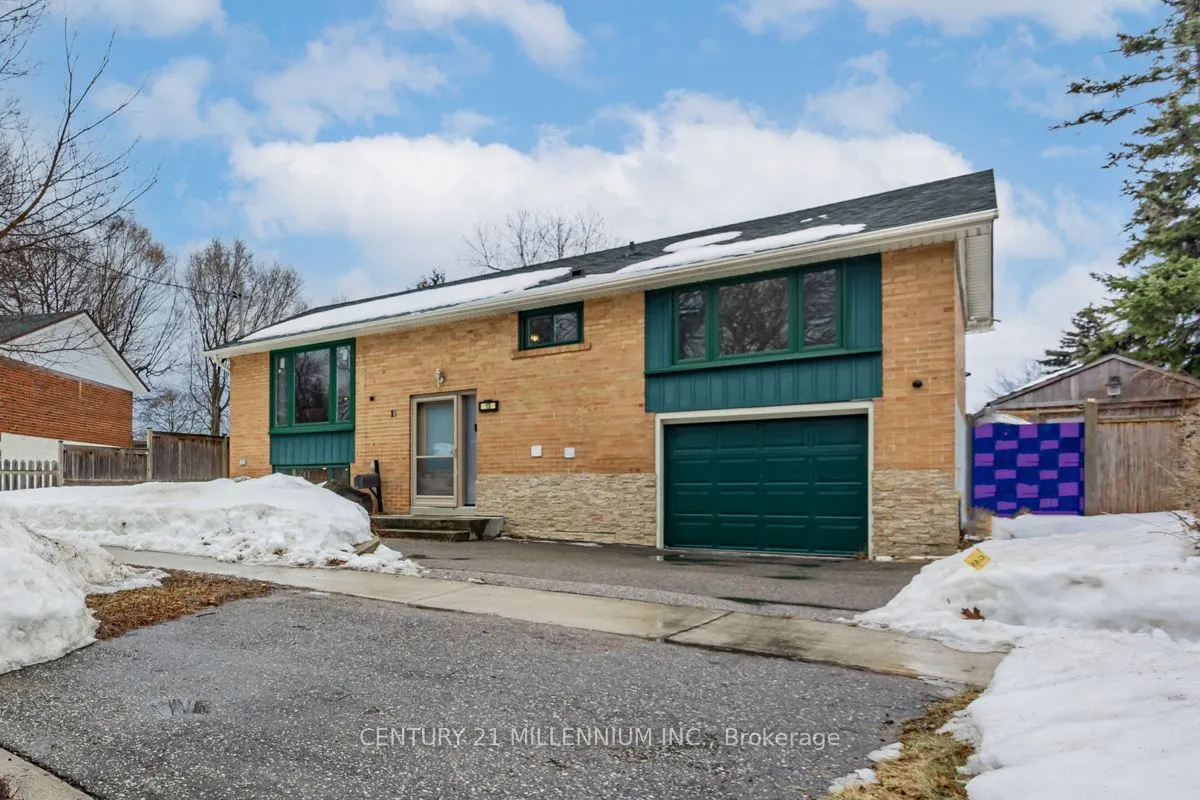 15 Benary Crescent
