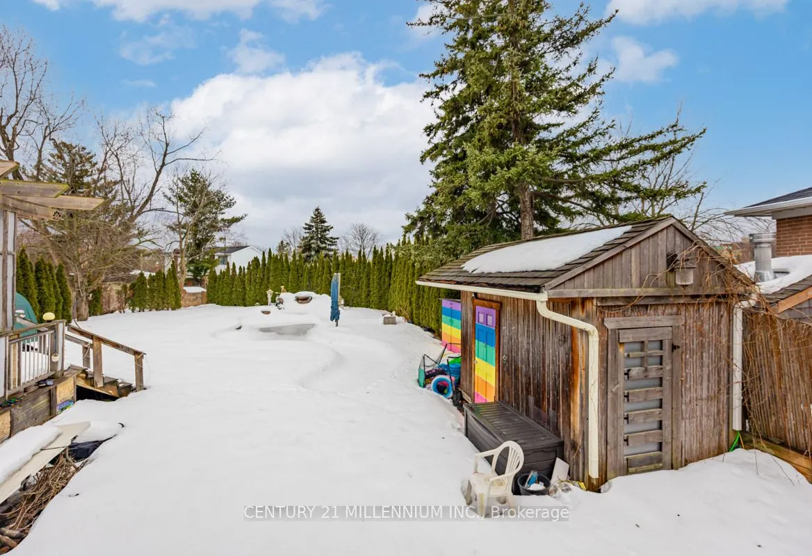 15 Benary Crescent