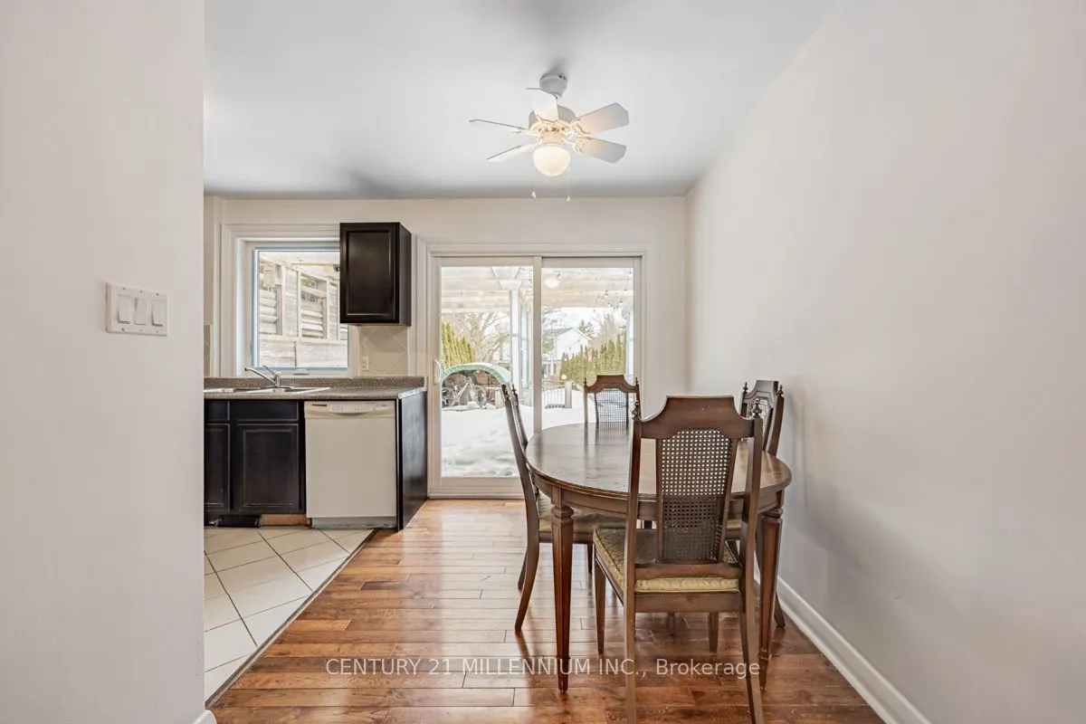15 Benary Crescent