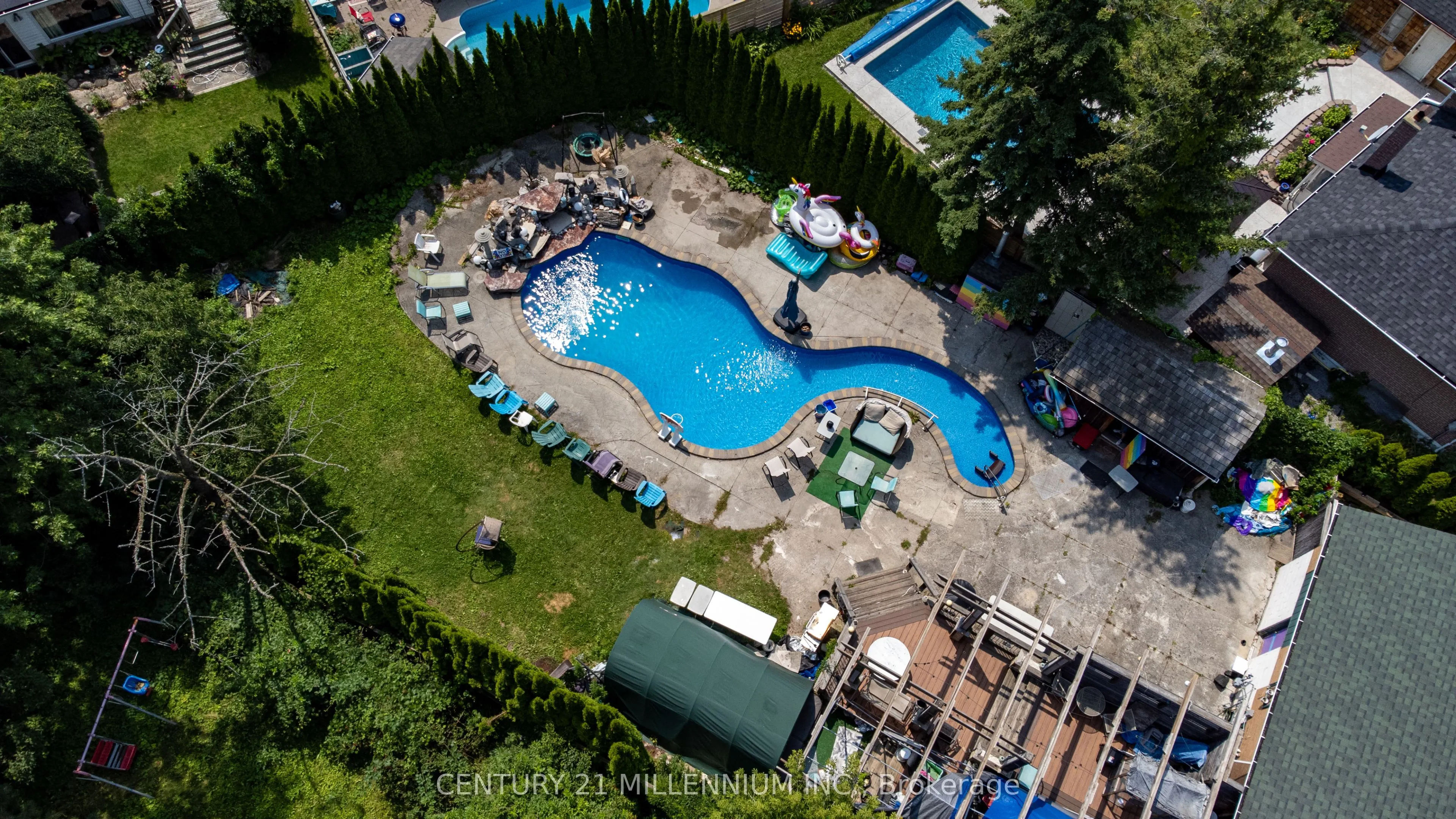 15 Benary Crescent