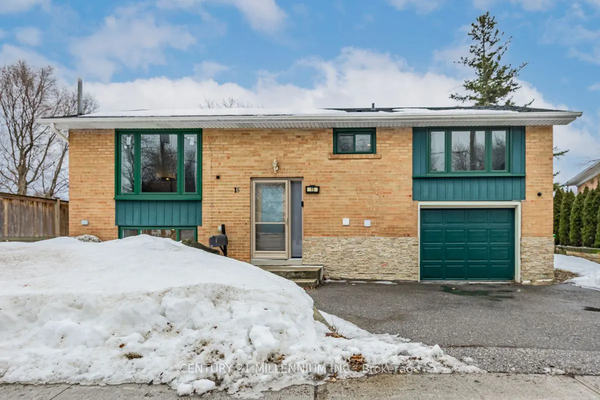 15 Benary Crescent