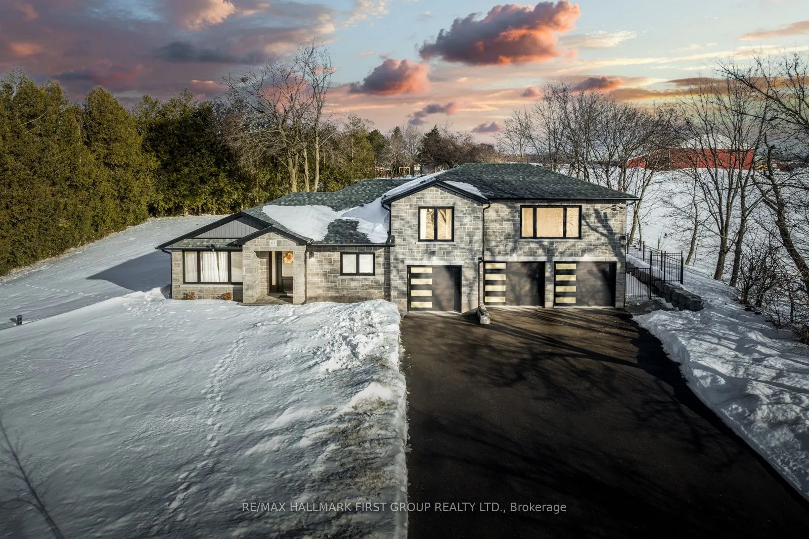 64 Bradley Boulevard