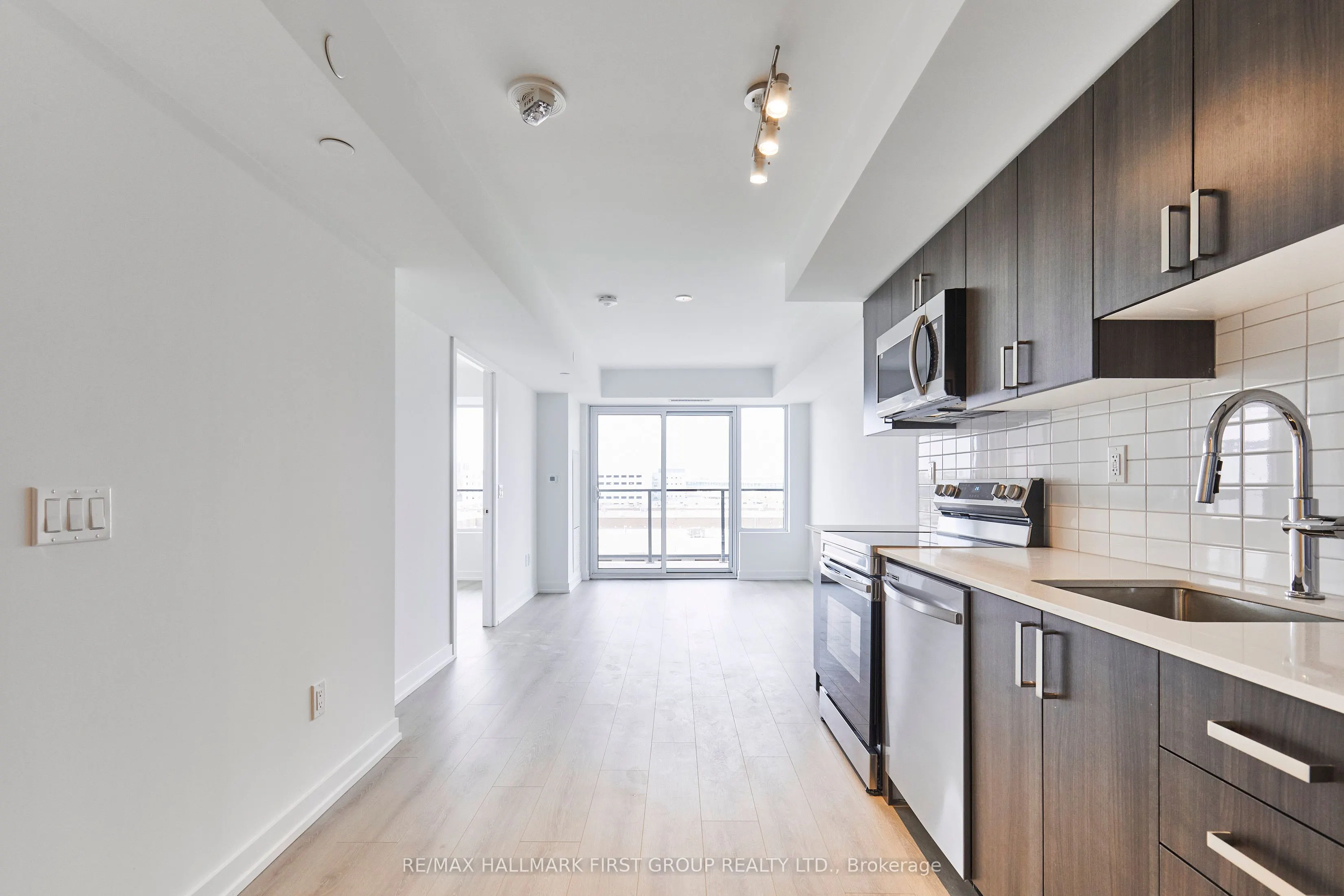 1435 Celebration Drive, #517