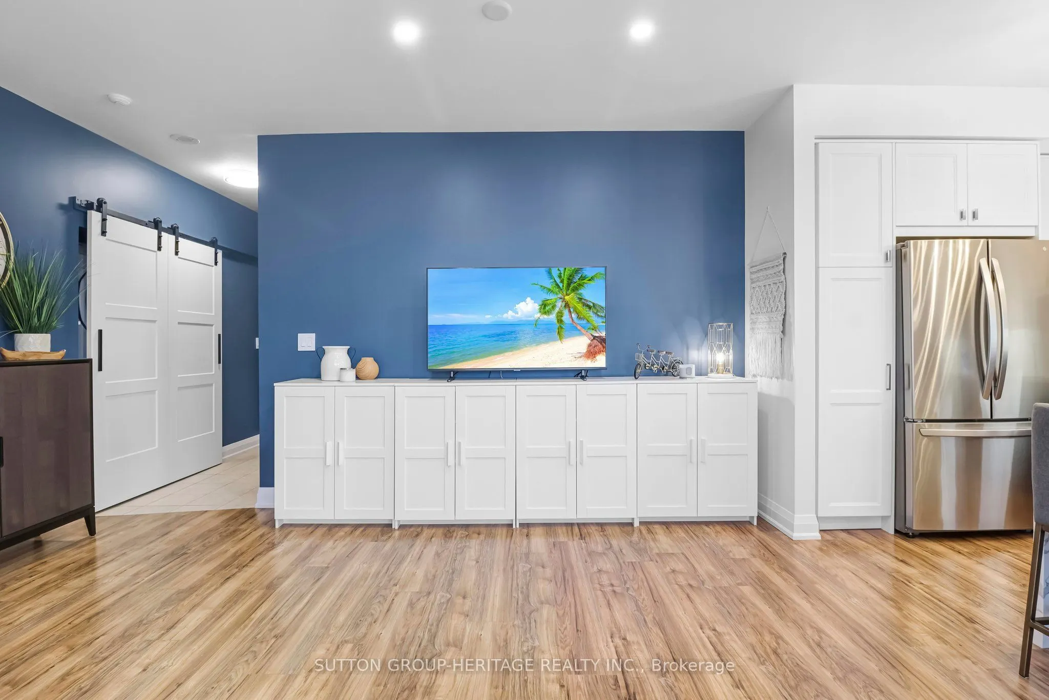 38 Lee Centre Drive, #PH 501